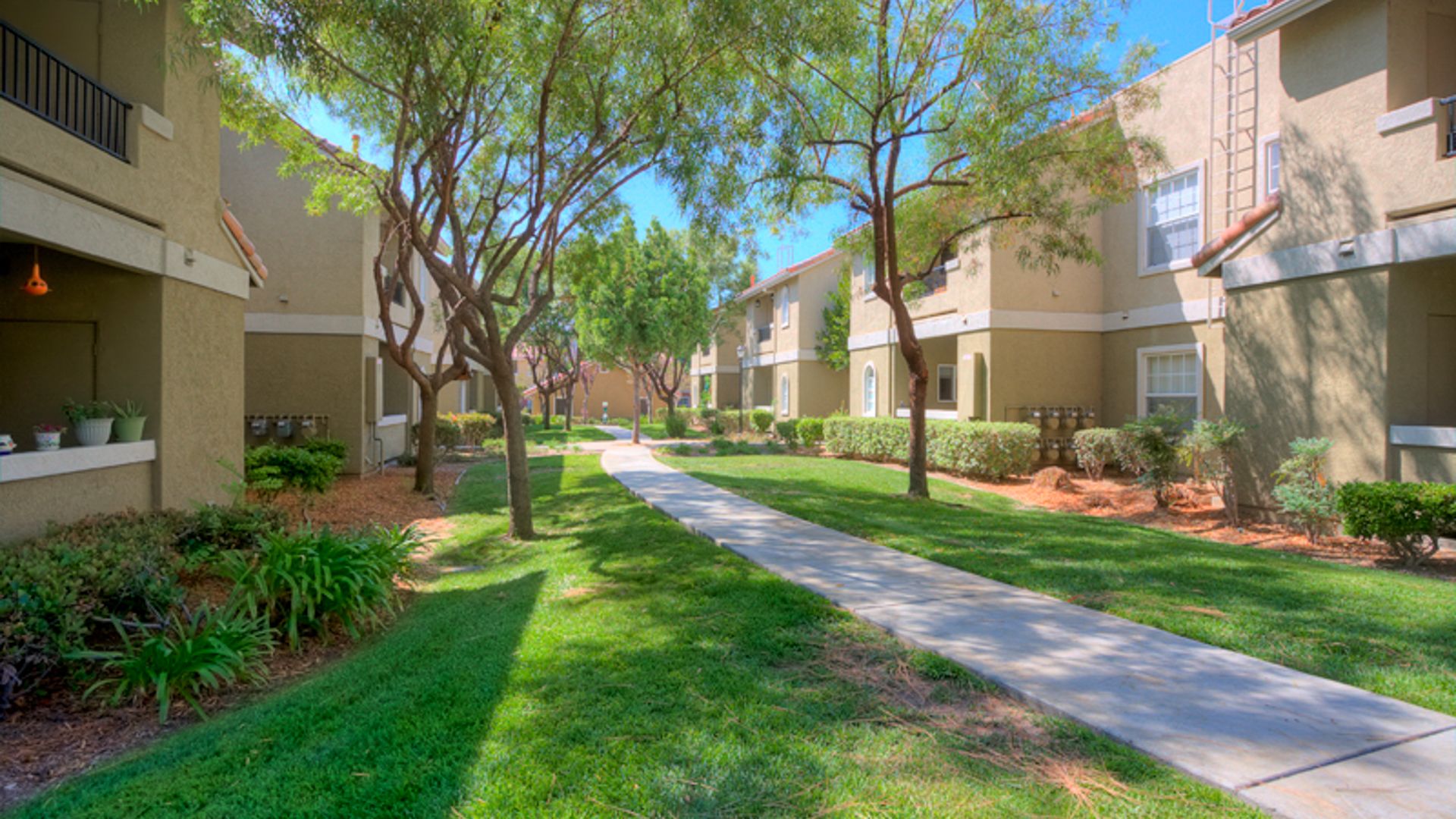 Ridgewood Village Apartments Sabre Springs 12435 Heatherton