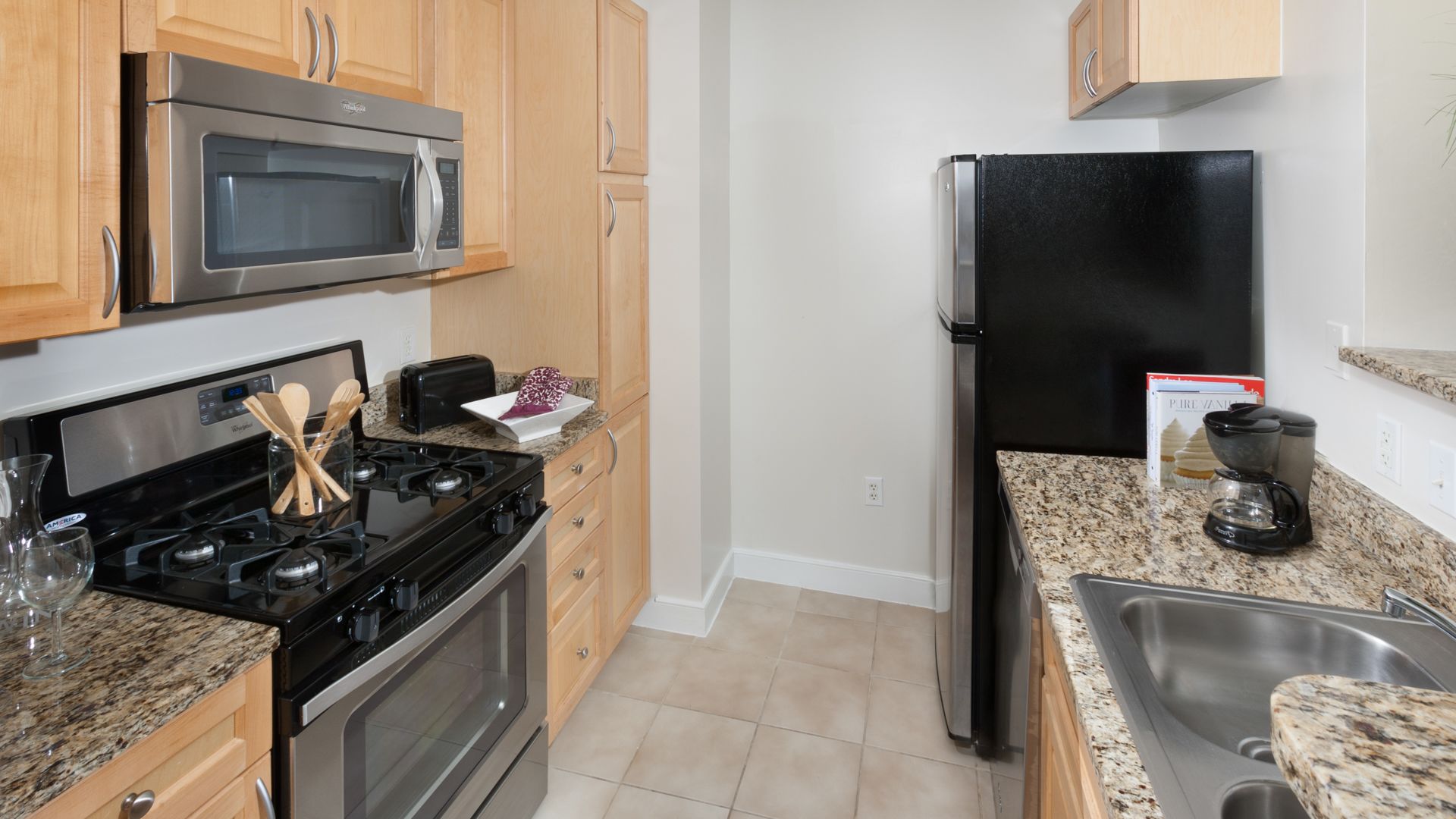 1210 Mass Apartments - Thomas Circle - 1210 Massachusetts Ave, NW