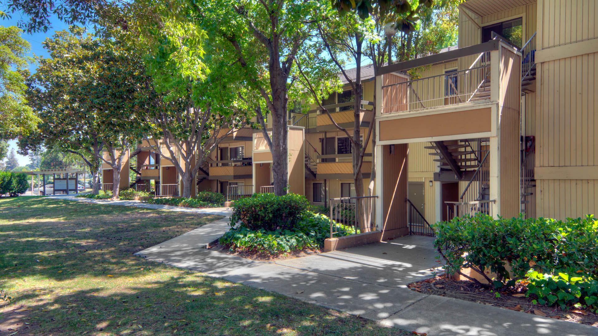 Arbor Terrace Apartments Sunnyvale 555 E. El Camino Real