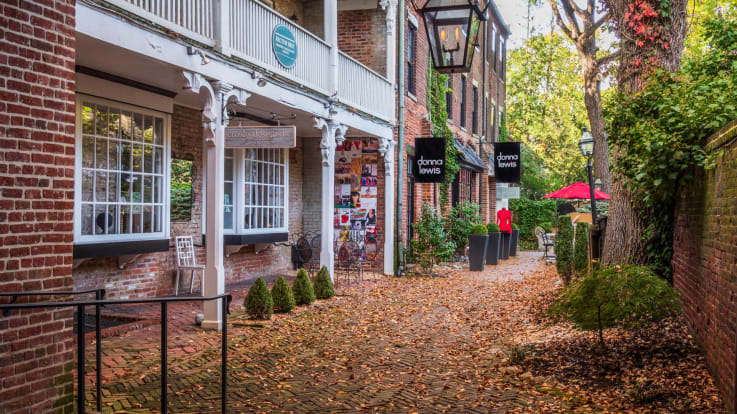 Old Town Alexandria shopping and retail.