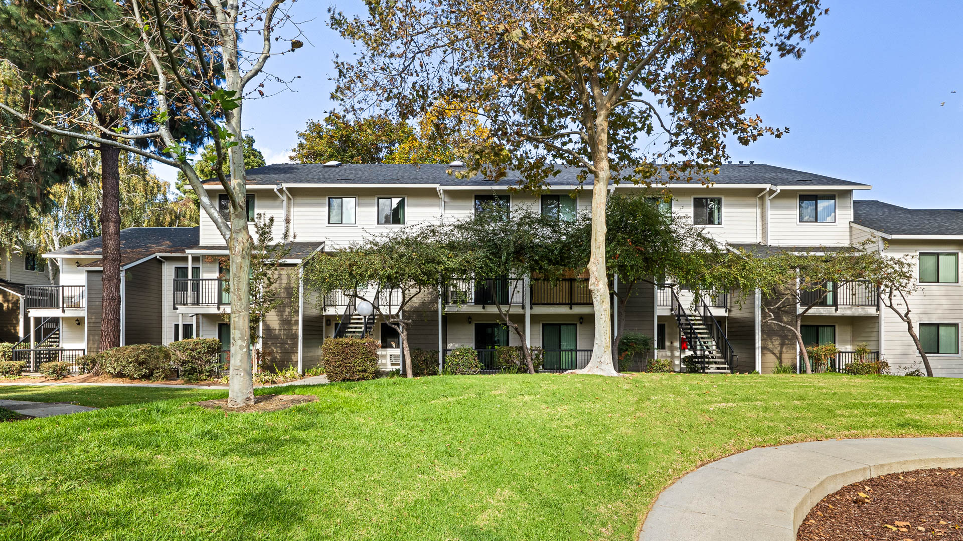 Briarwood Apartments 2 of 12