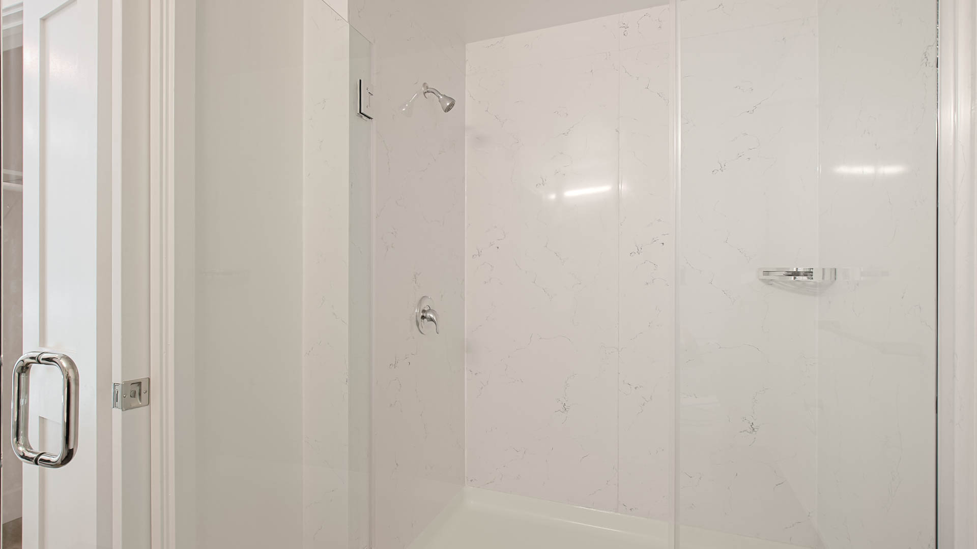 Alborada Apartments 4 of 8