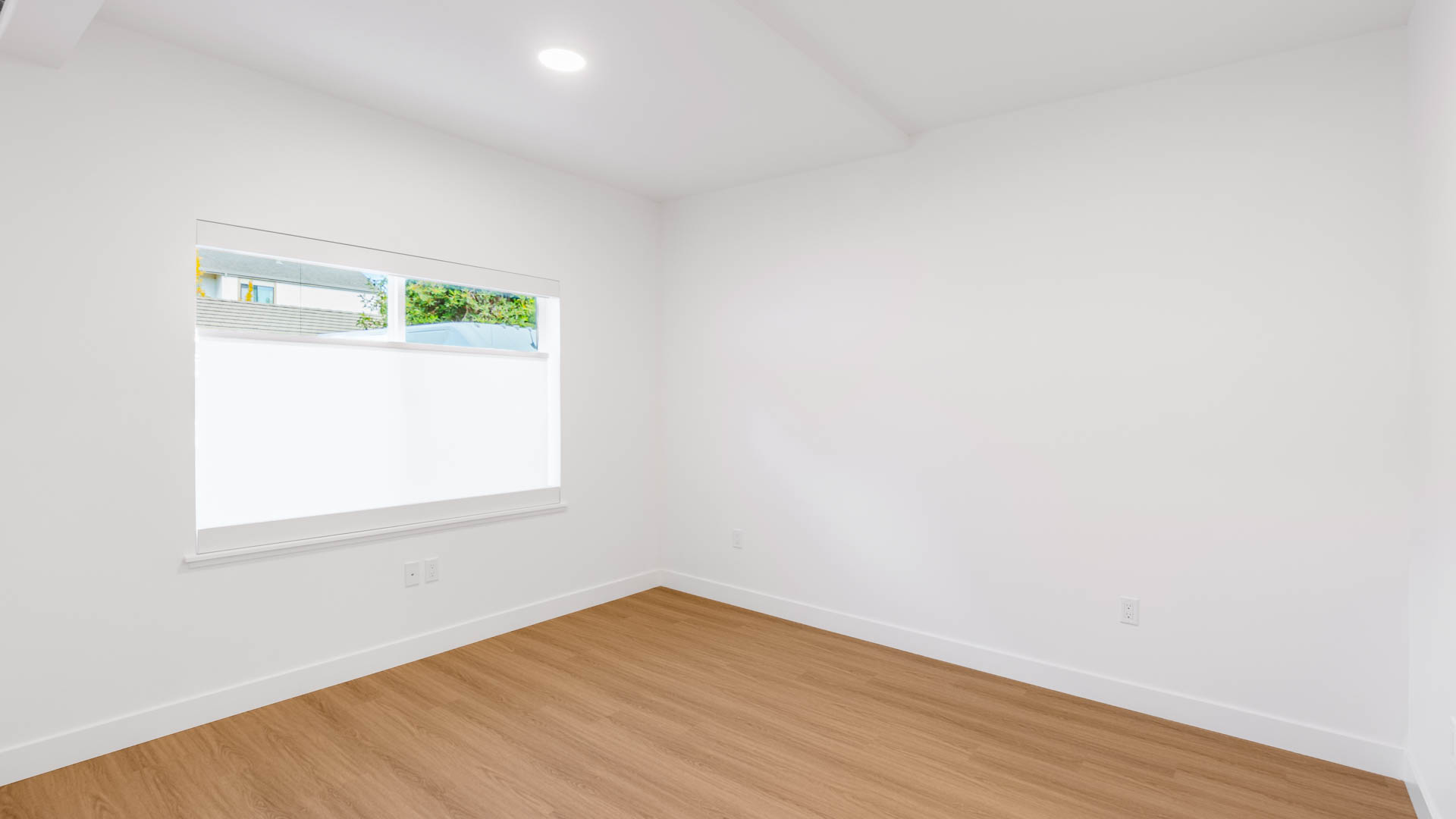 Alborada Apartments 8 of 9