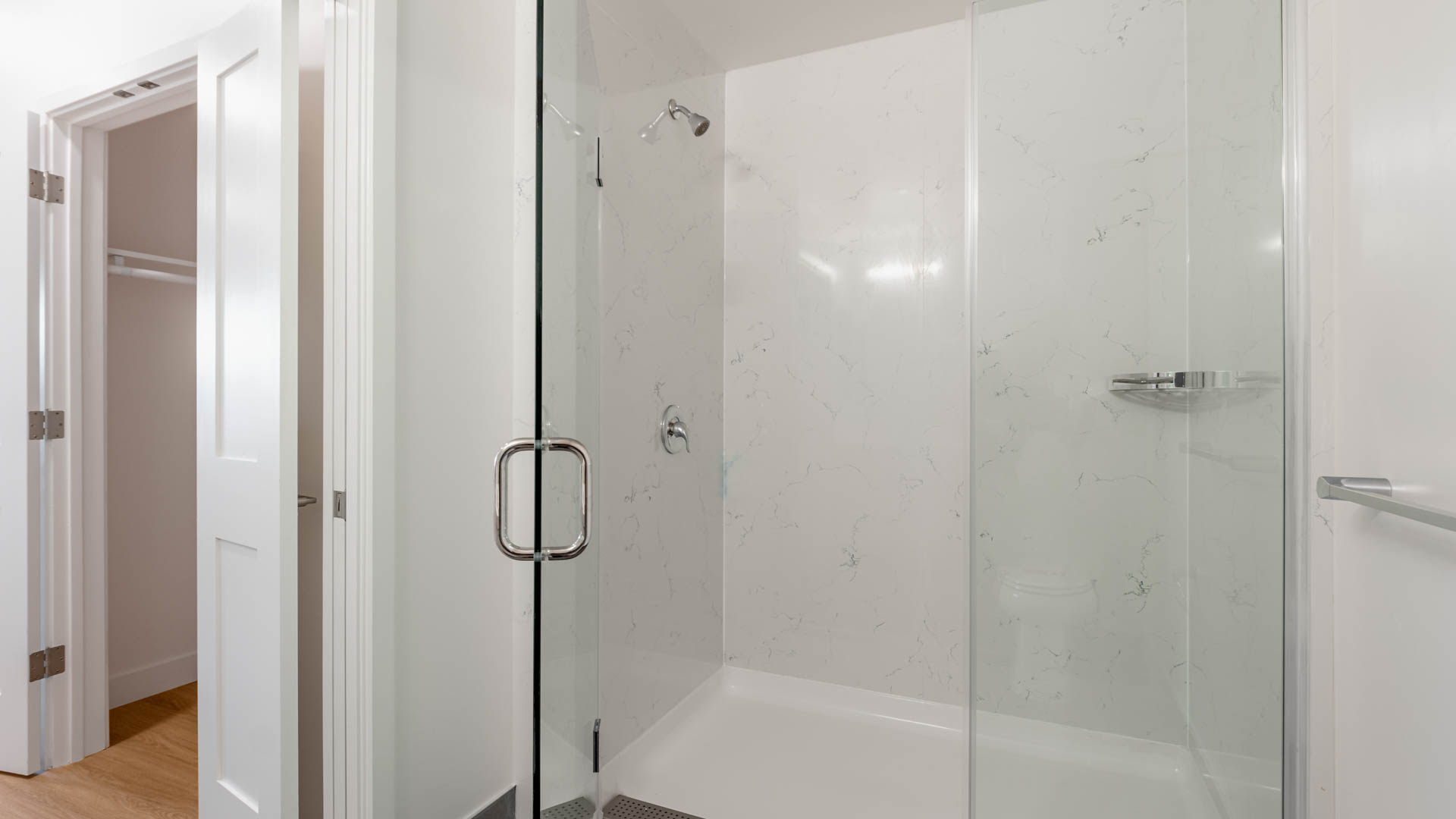 Alborada Apartments 4 of 9