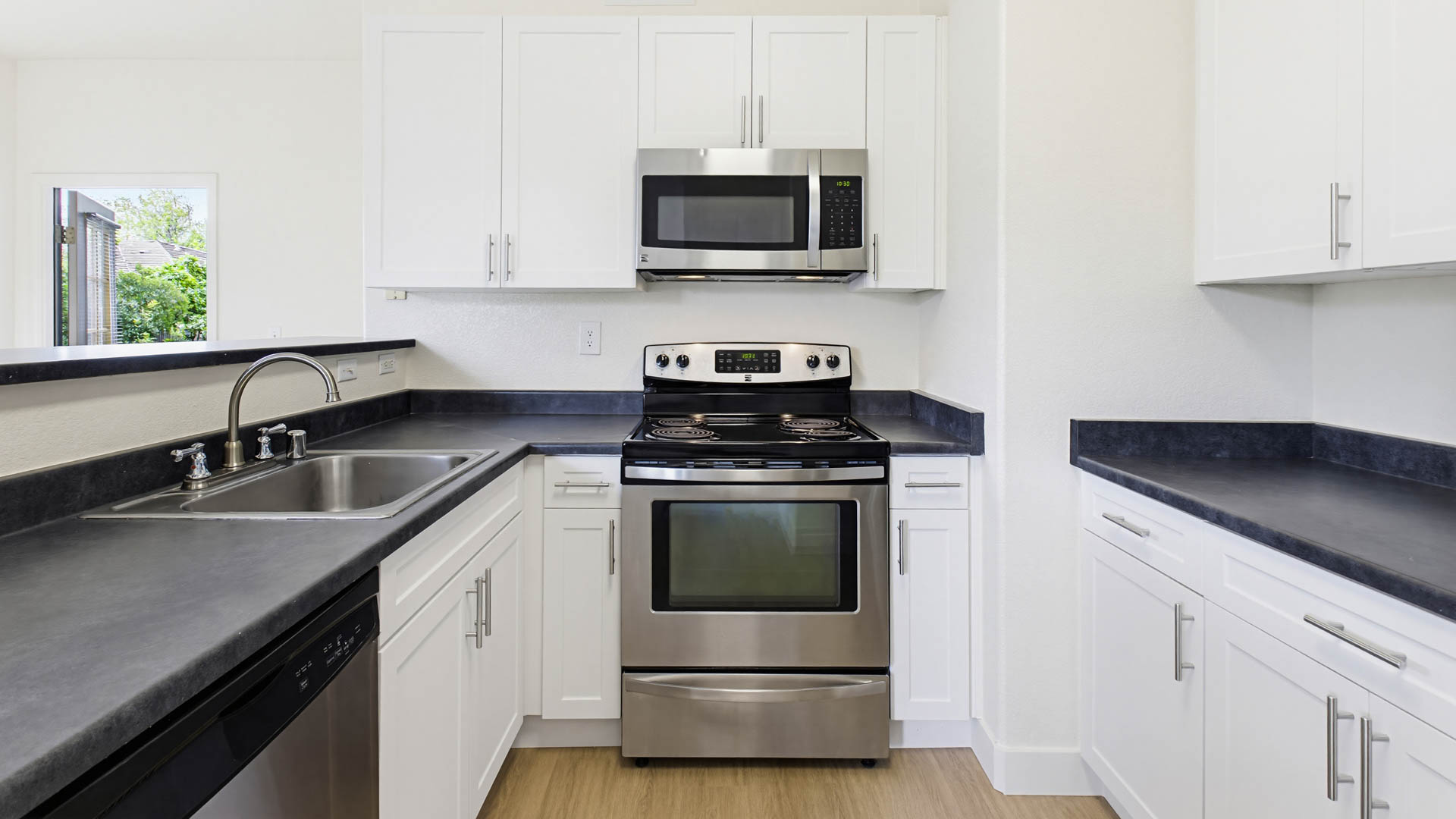 Alborada Apartments 7 of 12