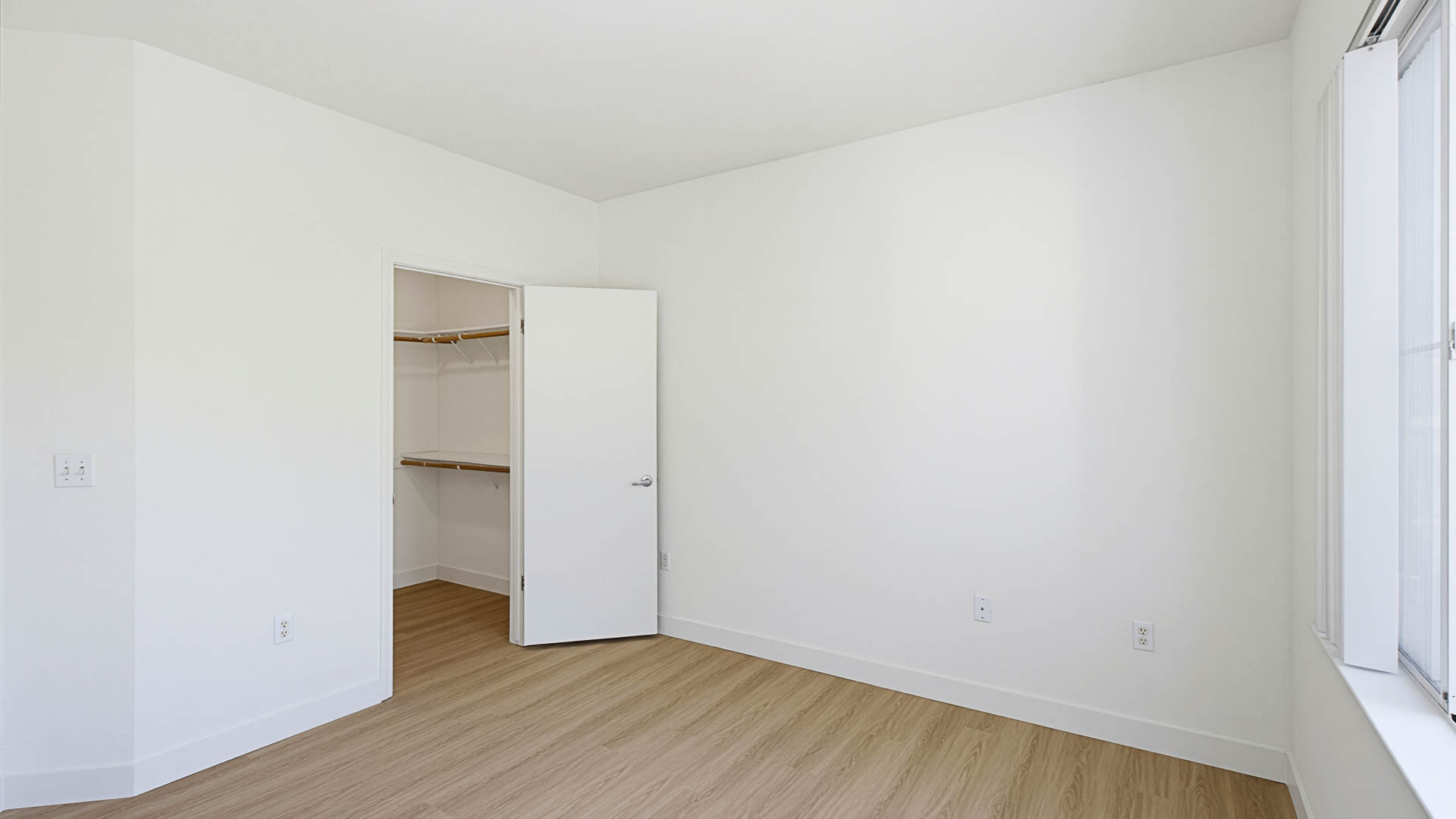 Alborada Apartments 33 of 48