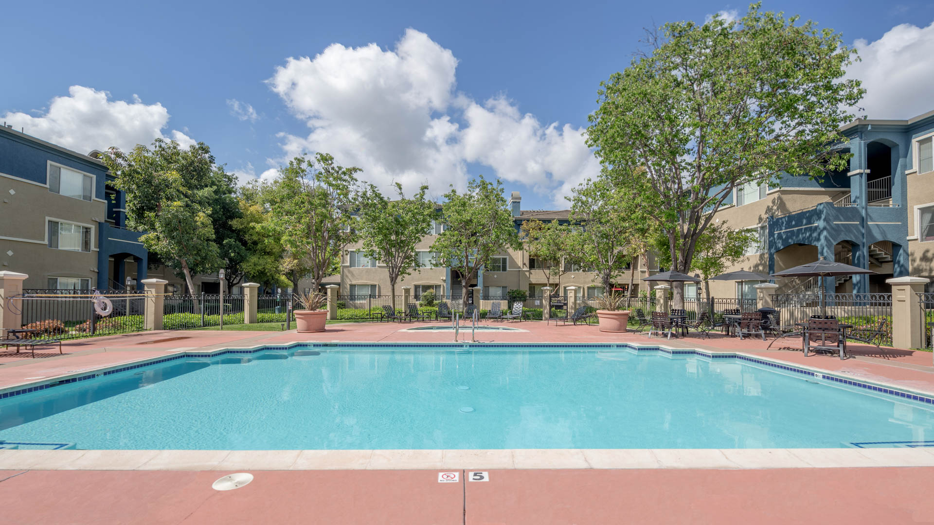 Pool at Alborada Apartments (1 of 4)
