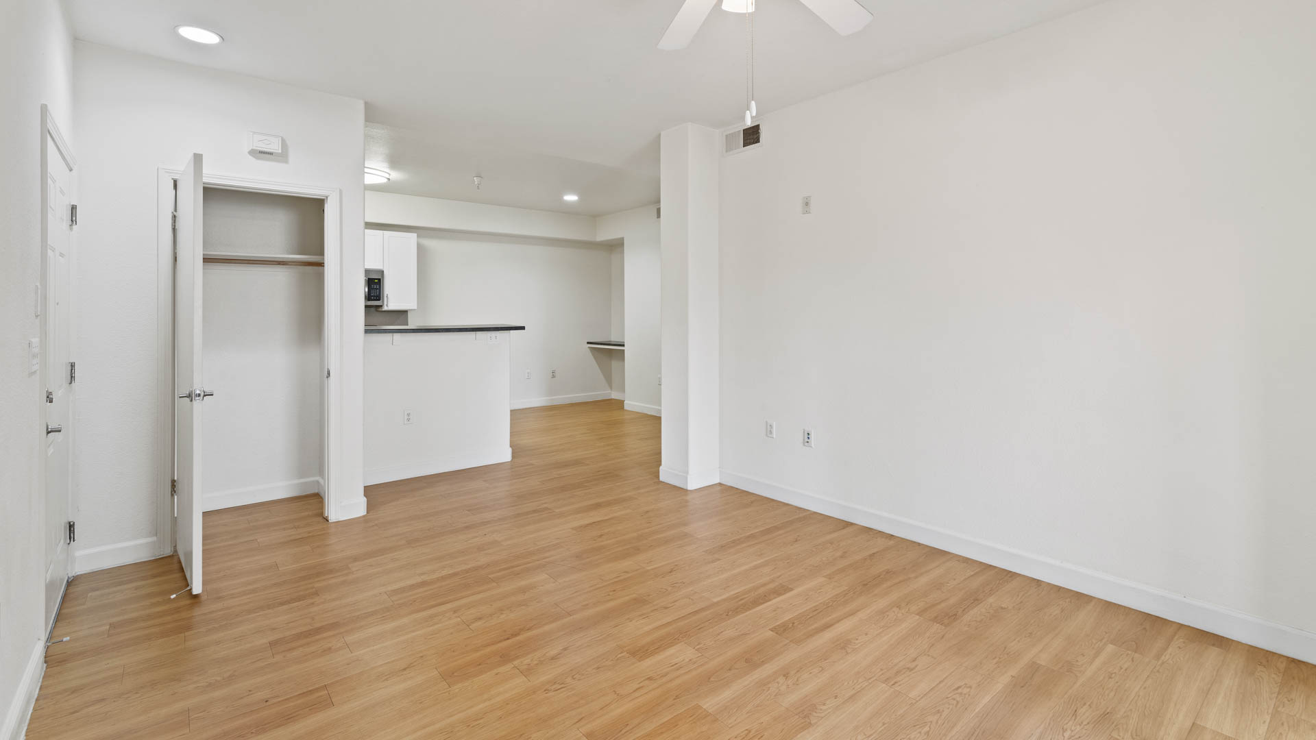 Alborada Apartments 4 of 8