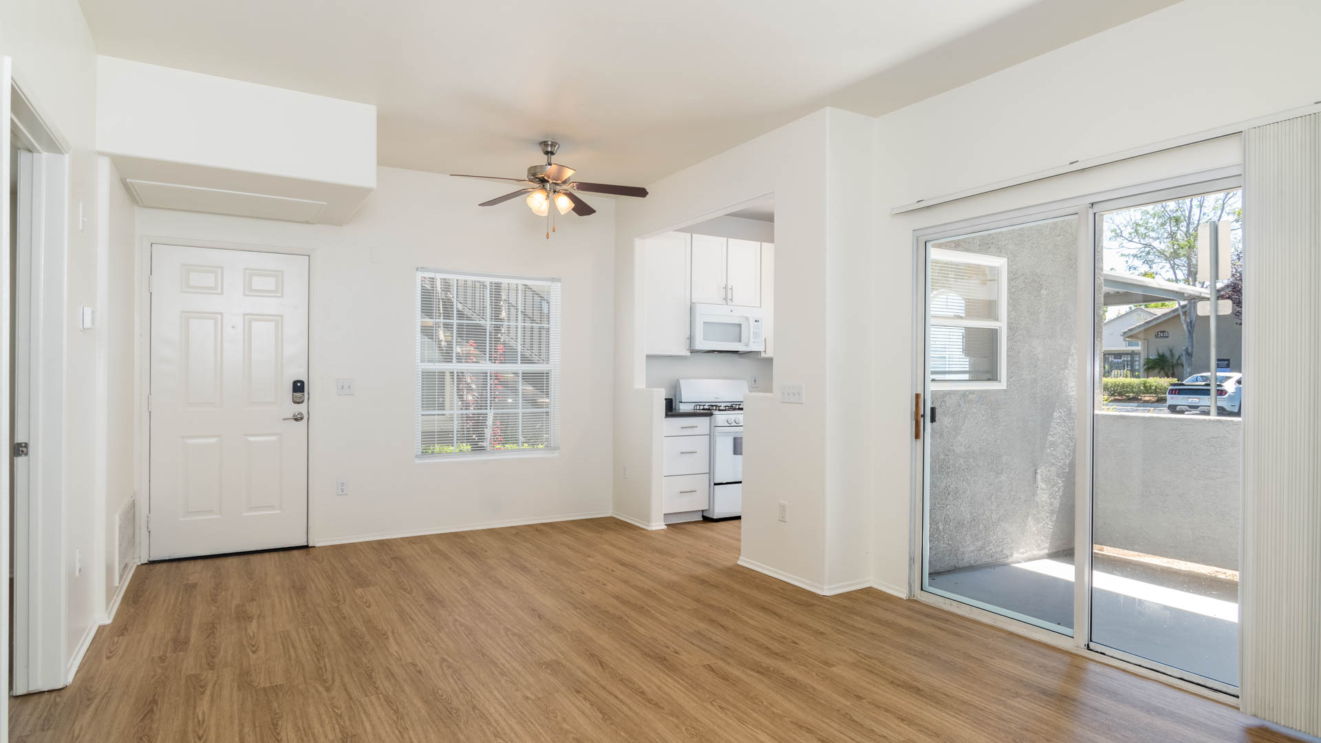 Ridgewood Village Apartments 6 of 12