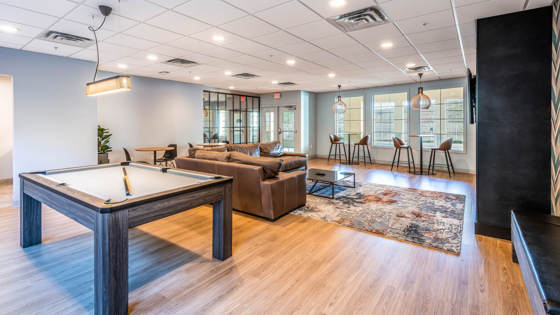Game room at Rosecliff Apartments