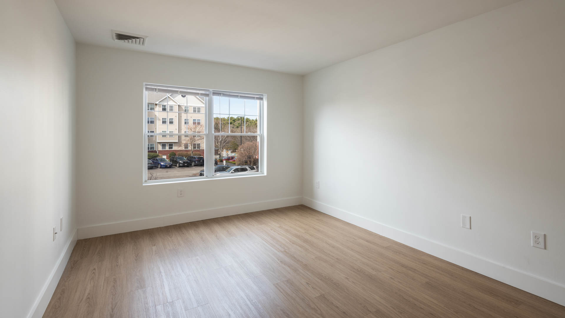 Rosecliff Apartments 2 of 8