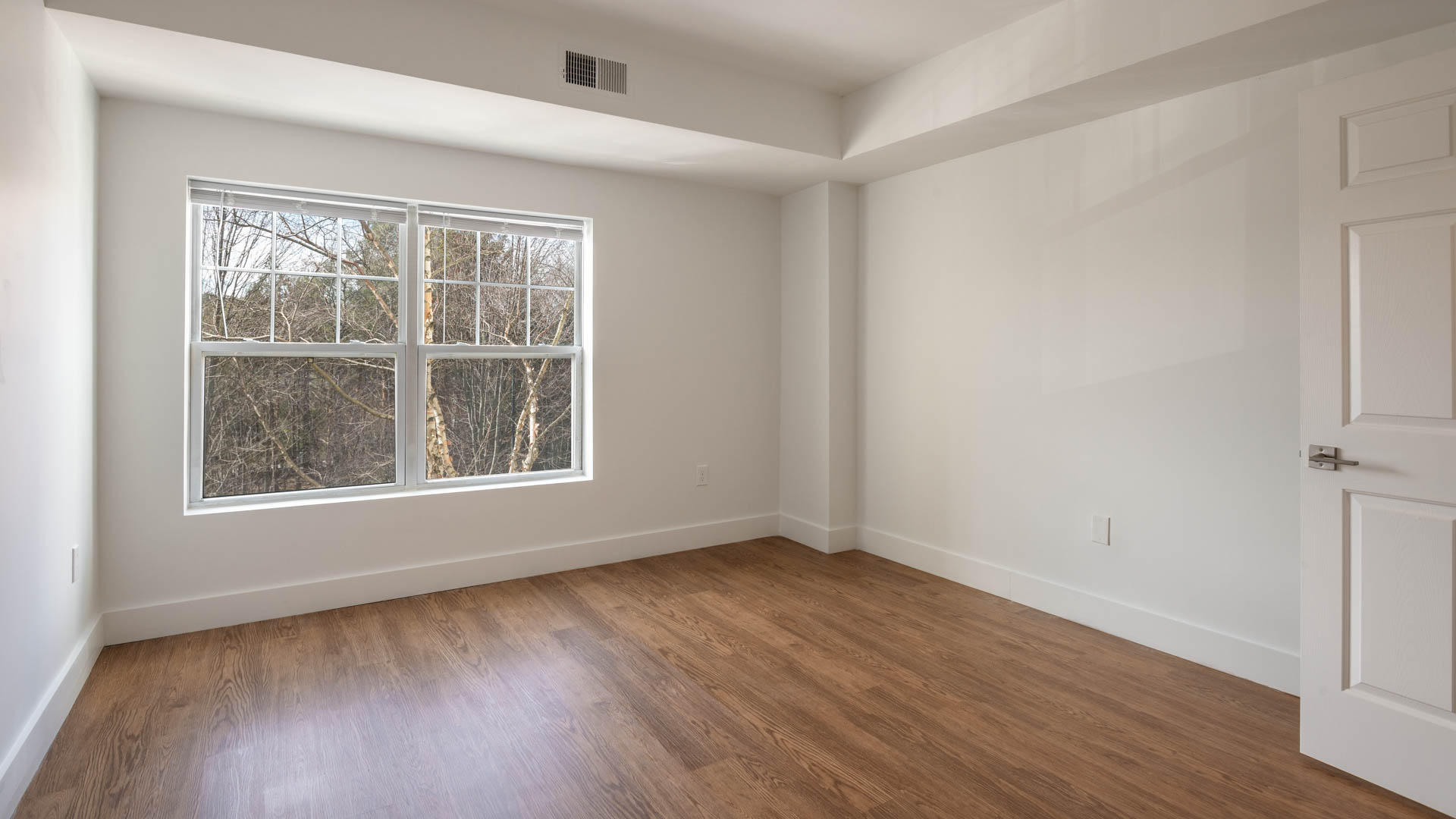 Rosecliff Apartments 2 of 8