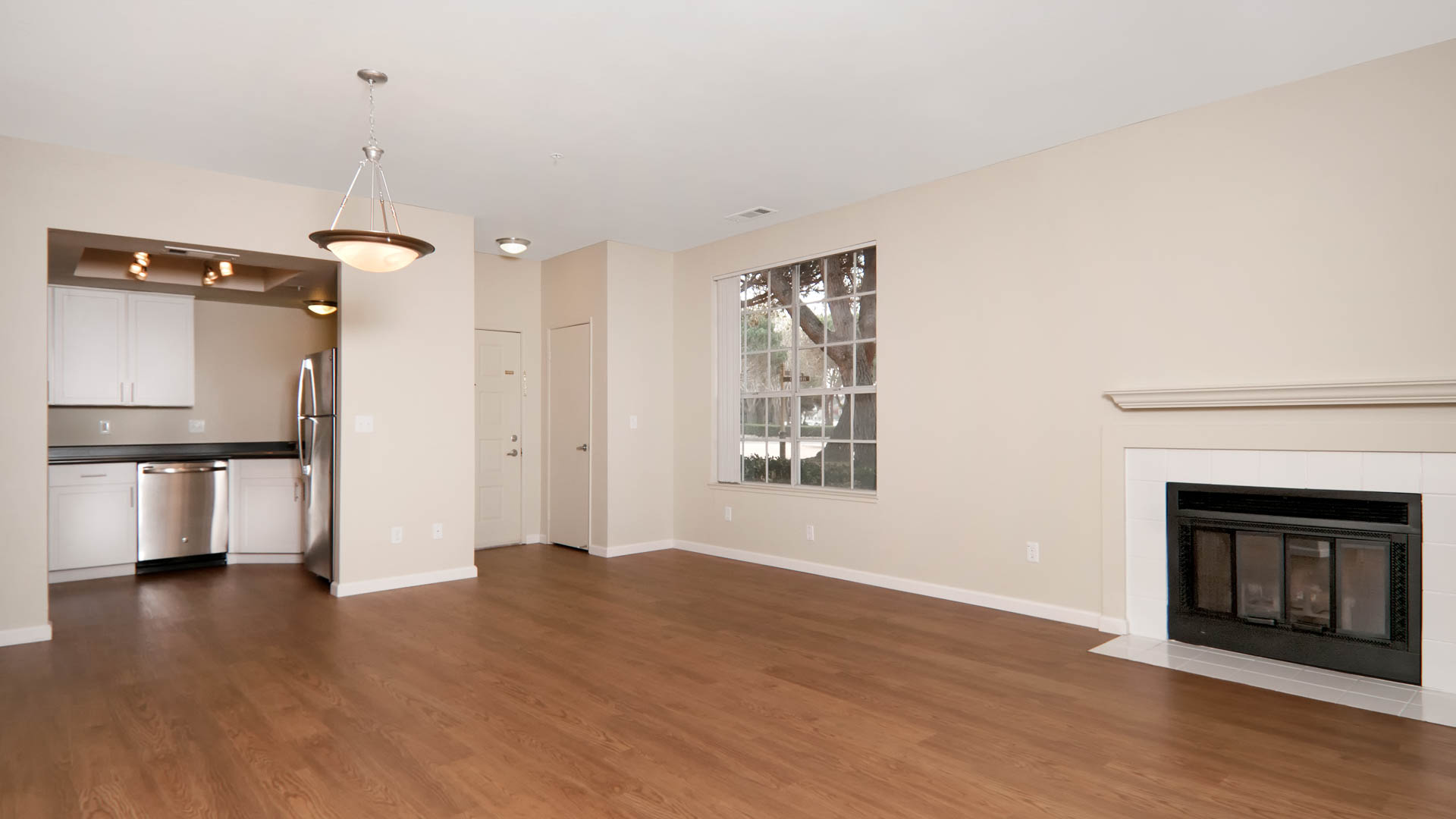 Schooner Bay Apartment Homes 4 of 12