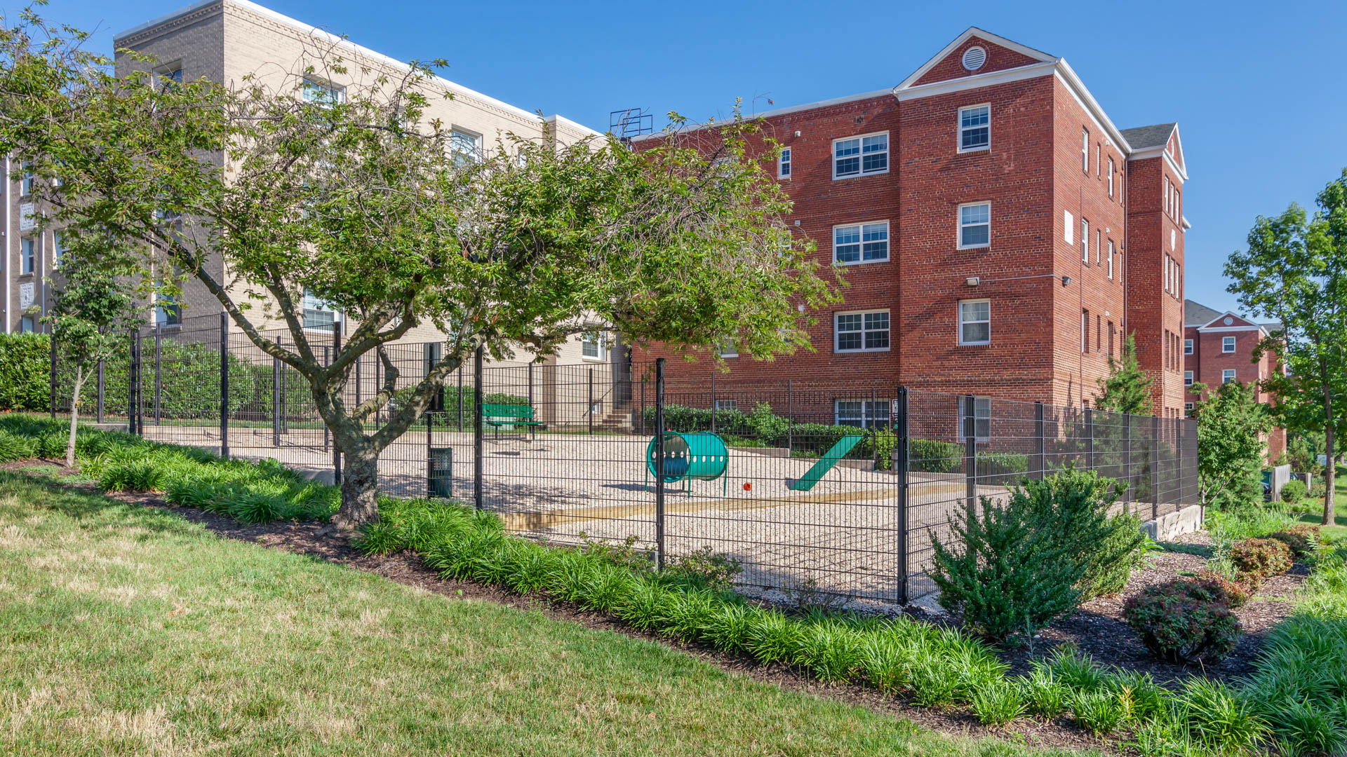 Dog park at Sheffield Court Apartments (1 of 2)
