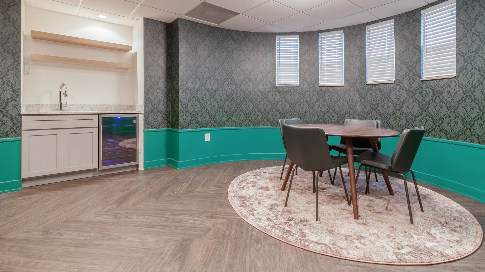Game room at Sheffield Court Apartments (1 of 4)