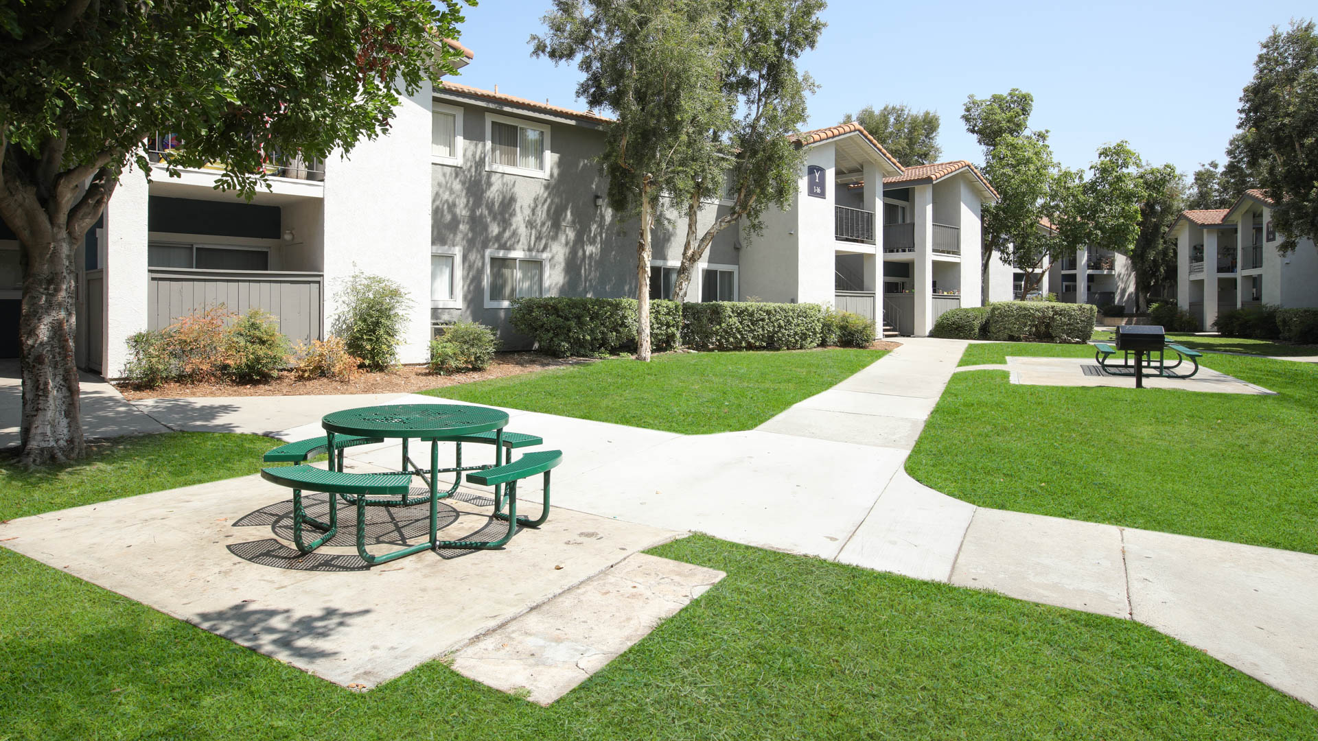 Grill area at Siena Terrace Apartments (1 of 2)