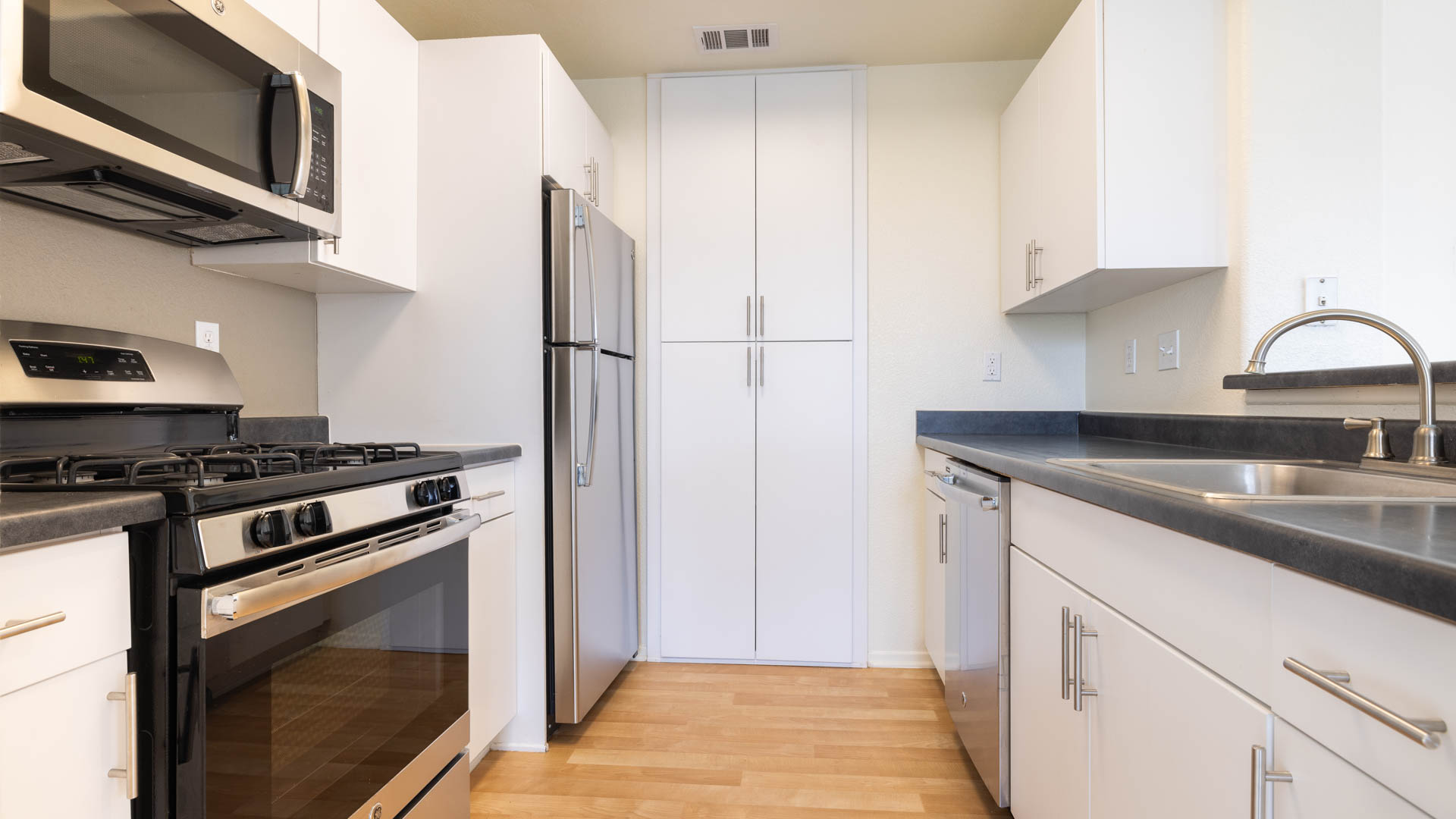 Skycrest Apartments 2 of 9