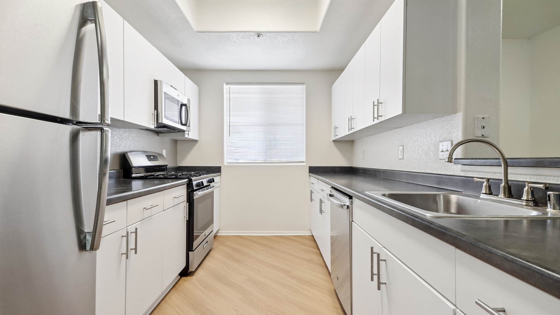 Skycrest Apartments 4 of 12