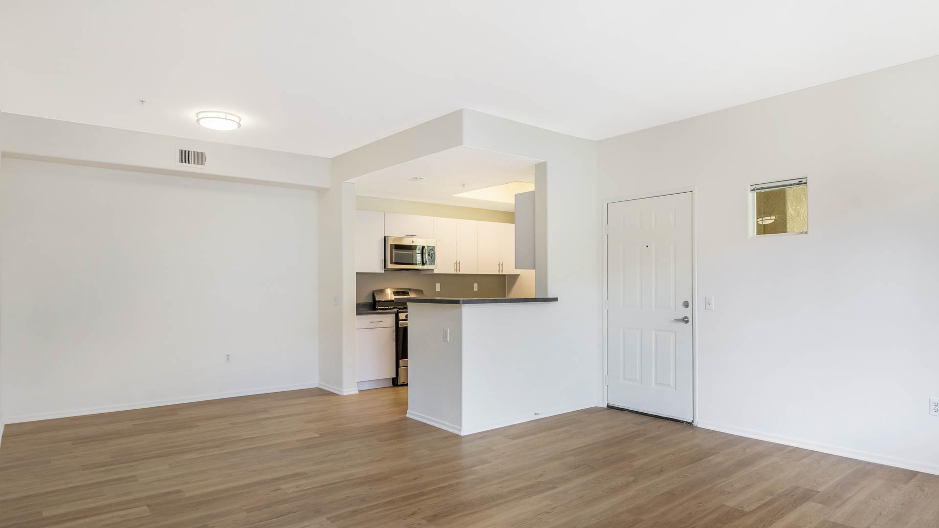 Skycrest Apartments 9 of 12