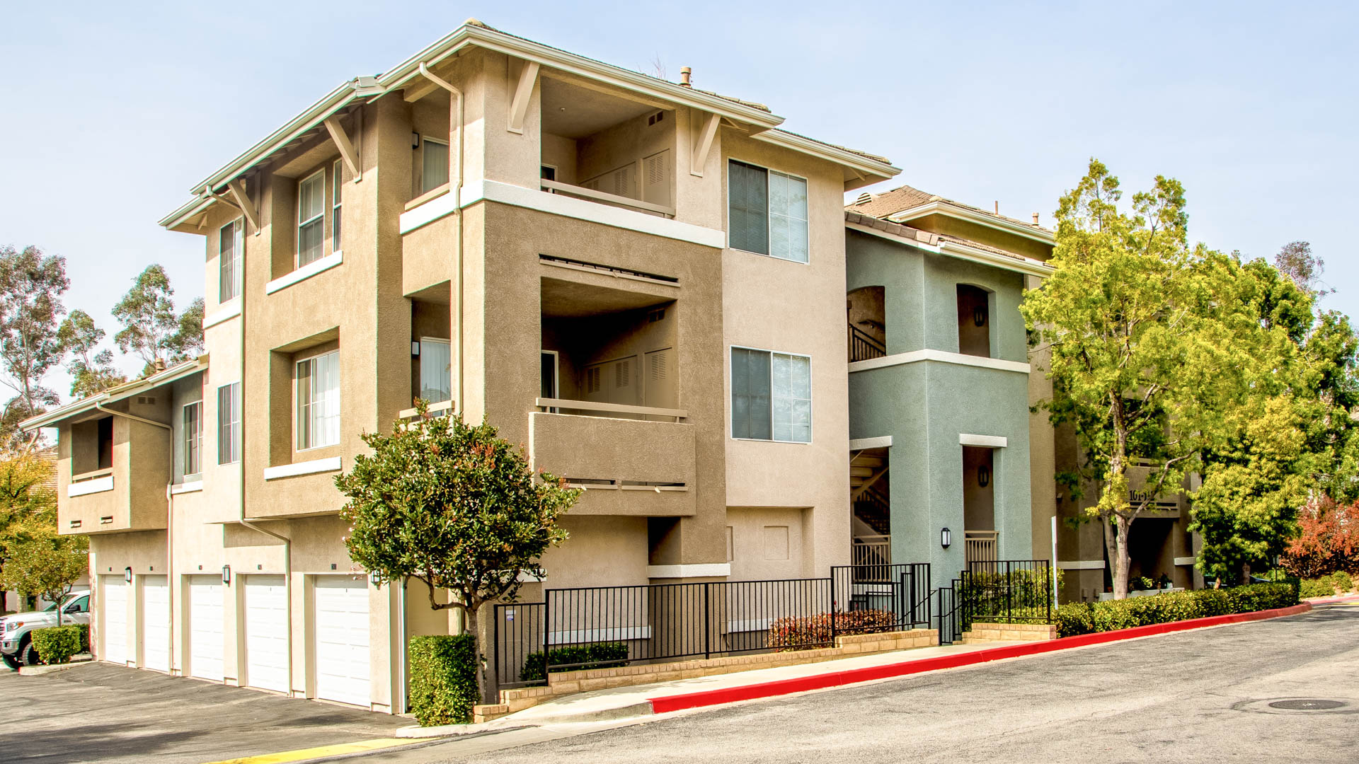 Skycrest Apartments 2 of 12