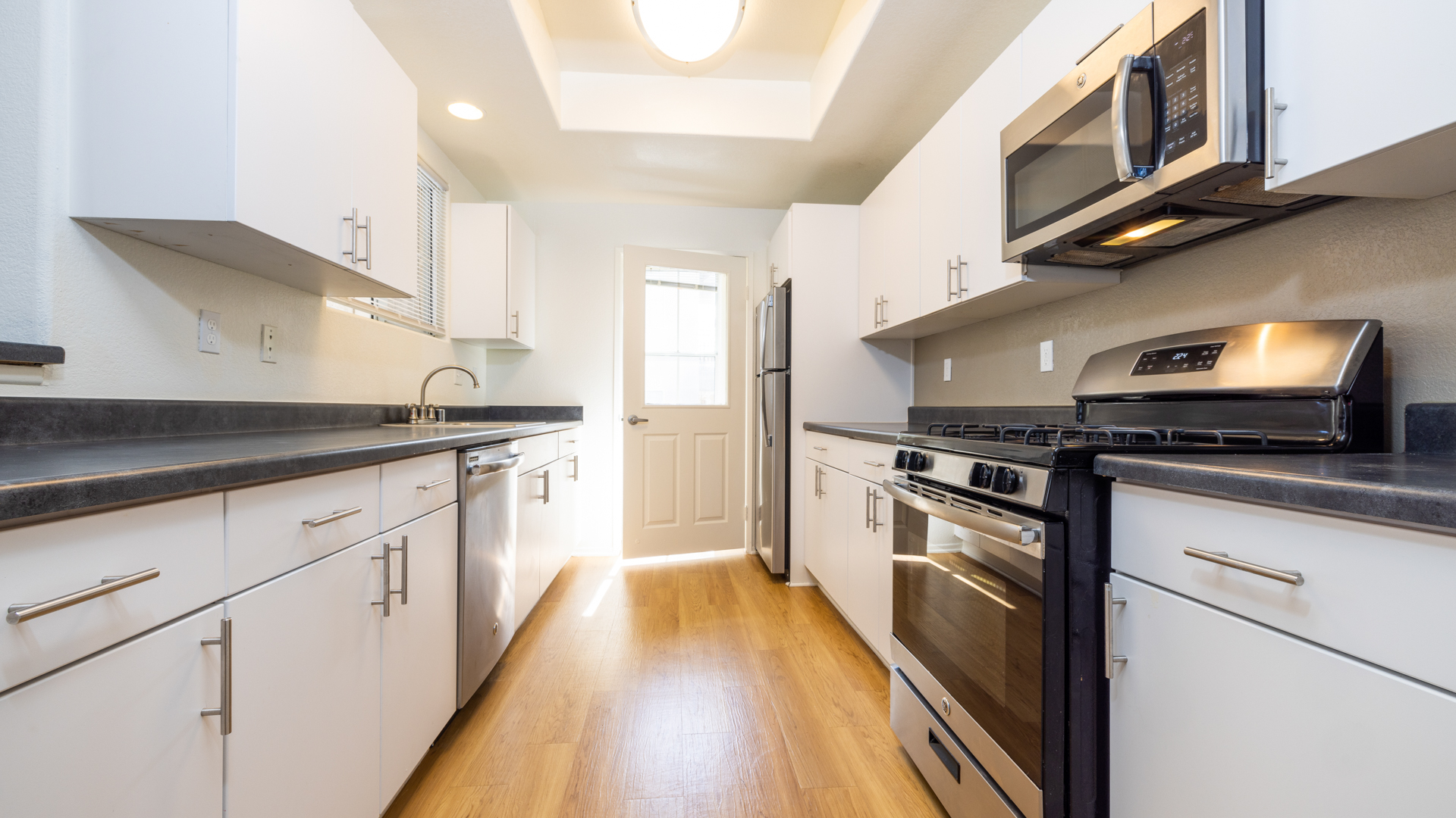Skycrest Apartments 3 of 11
