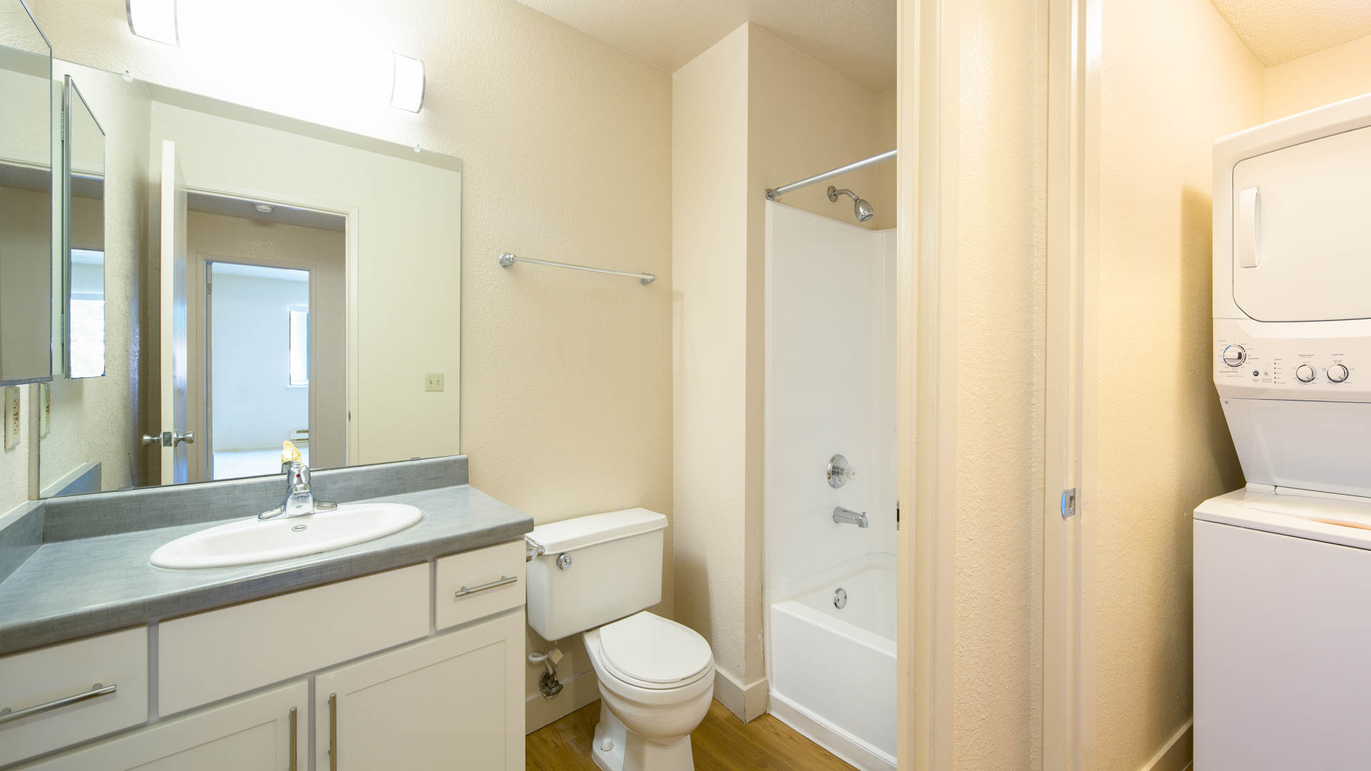 Skylark Apartments 2 of 5