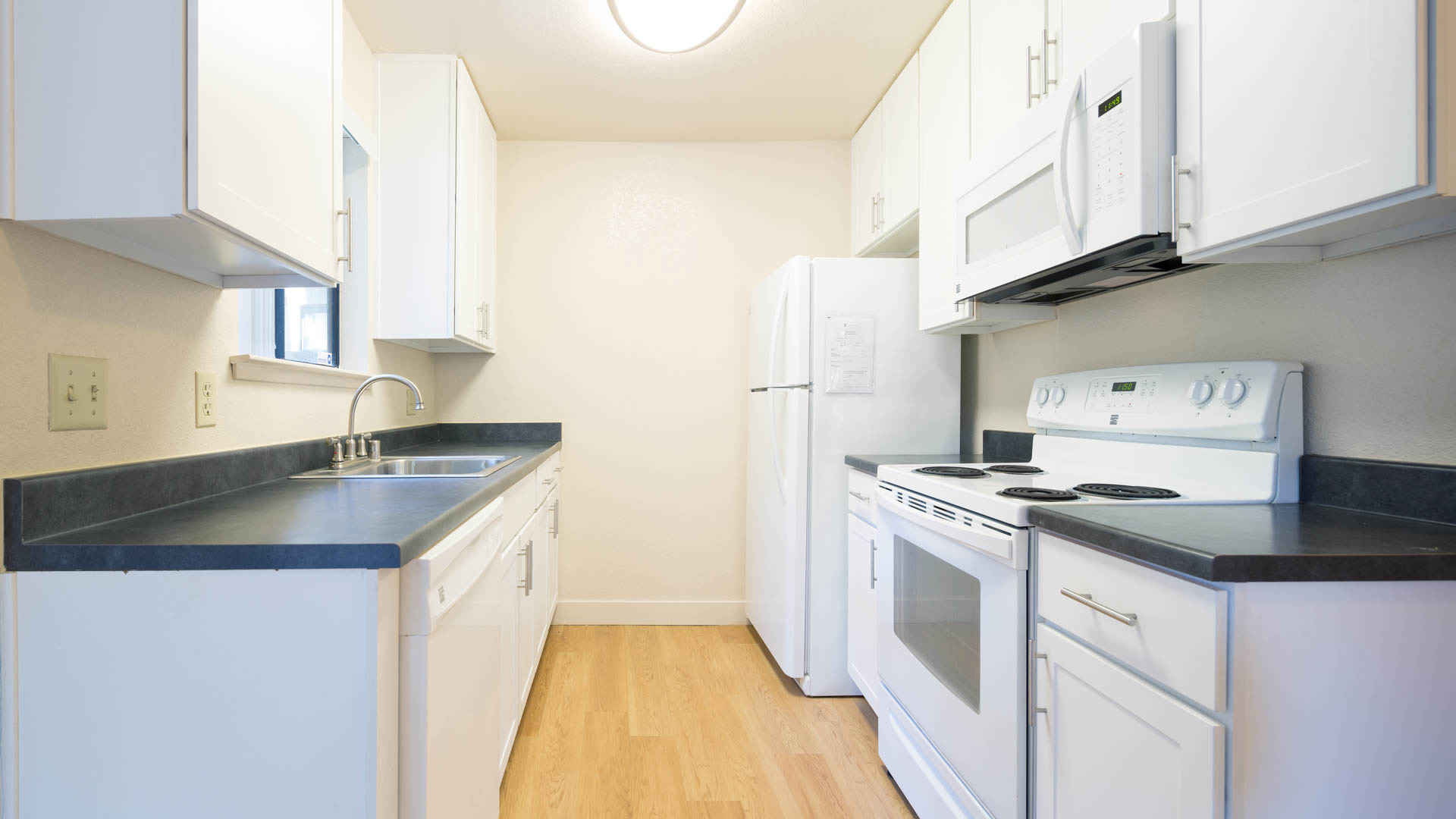 Skylark Apartments 3 of 12