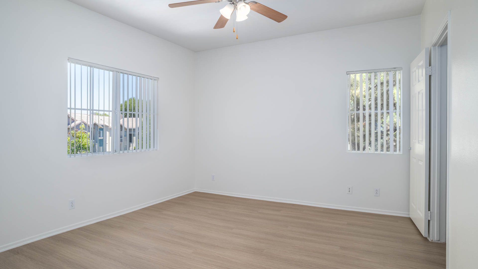 Sonterra at Foothill Ranch Apartments 24 of 35