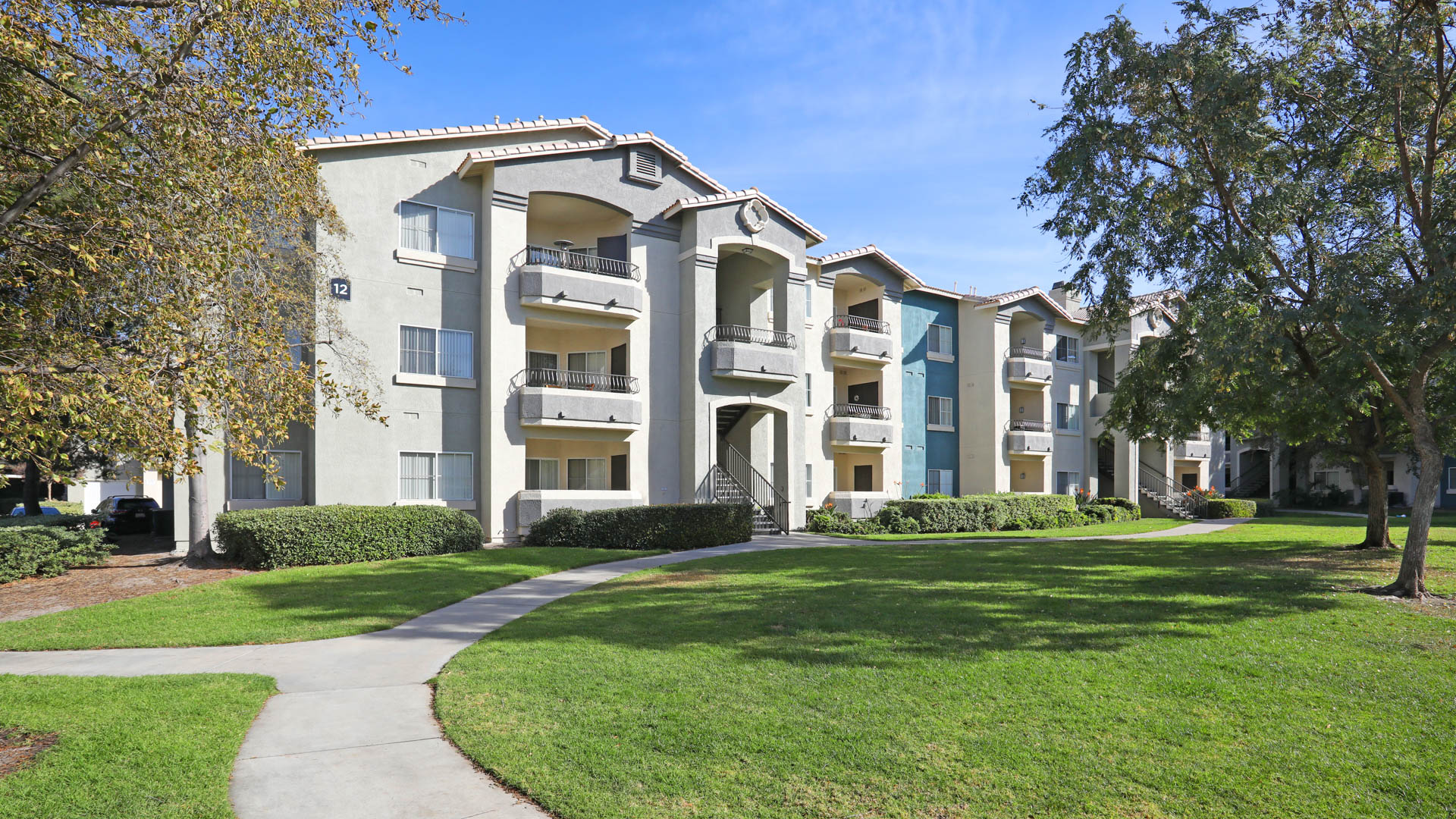 Sonterra at Foothill Ranch Apartments 4 of 12