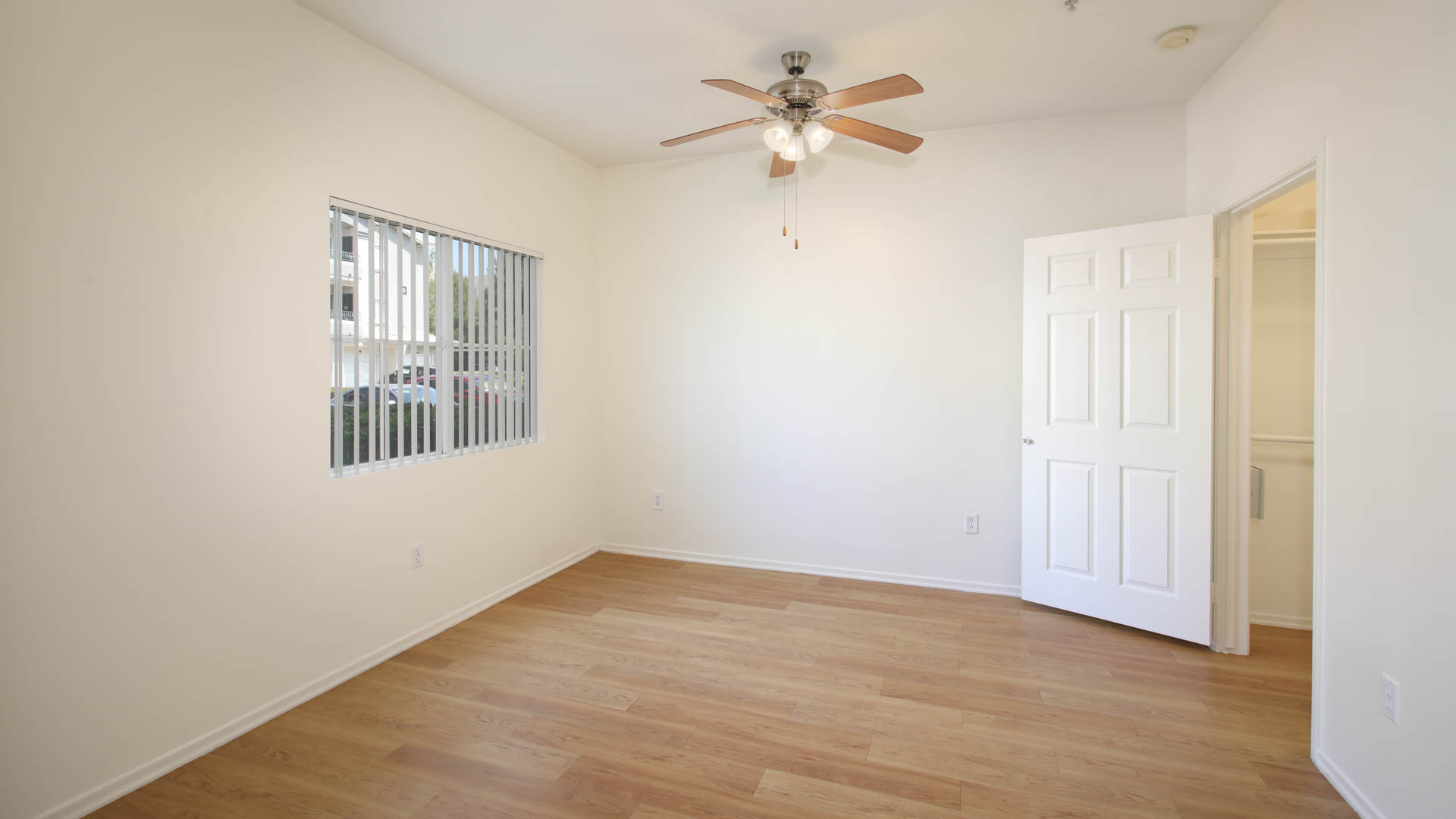 Sonterra at Foothill Ranch Apartments 4 of 8