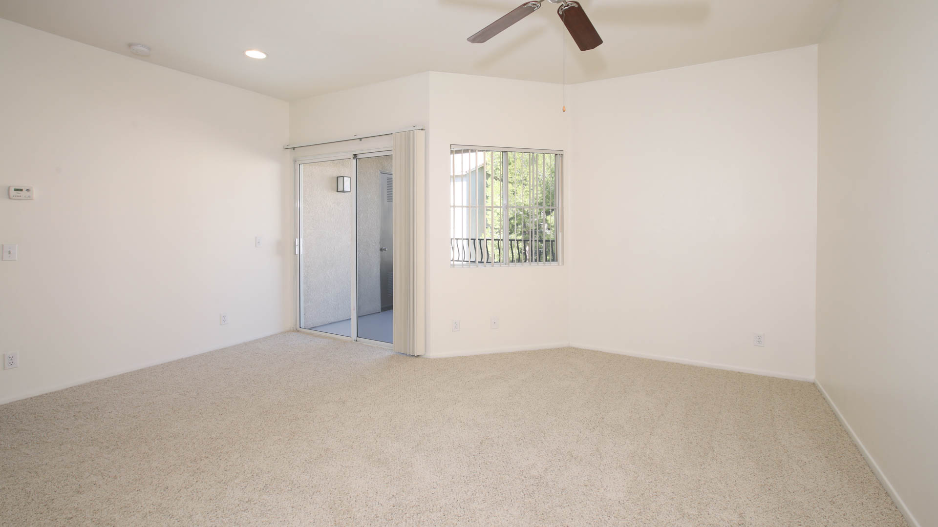 Sonterra at Foothill Ranch Apartments 2 of 11