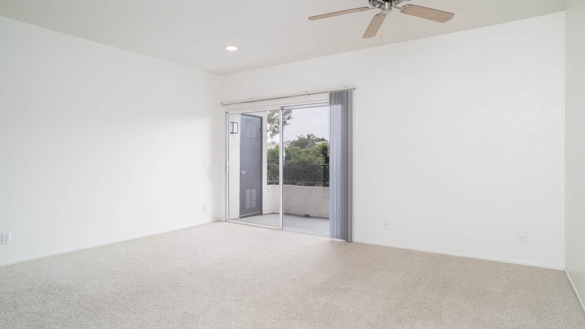 Sonterra at Foothill Ranch Apartments 5 of 11