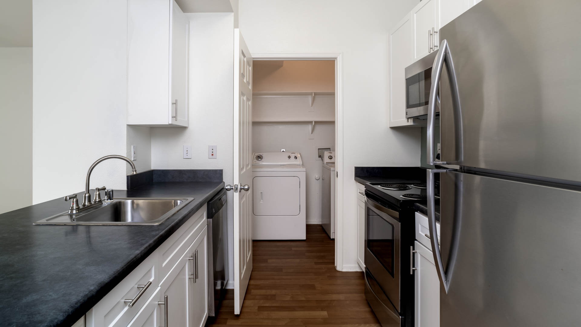 Sonterra at Foothill Ranch Apartments 4 of 11