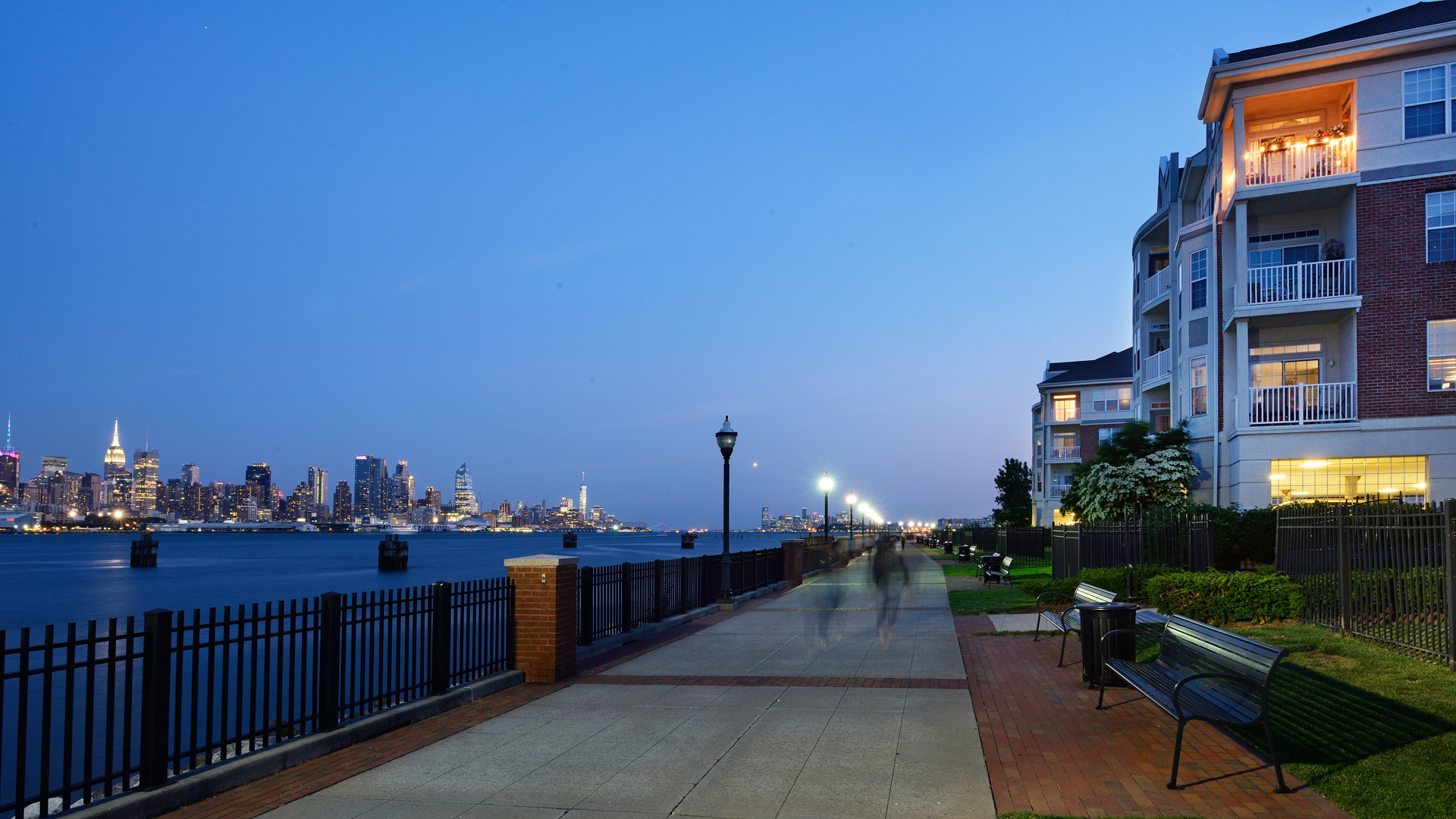 The Landings at Port Imperial Apartments 8 of 12