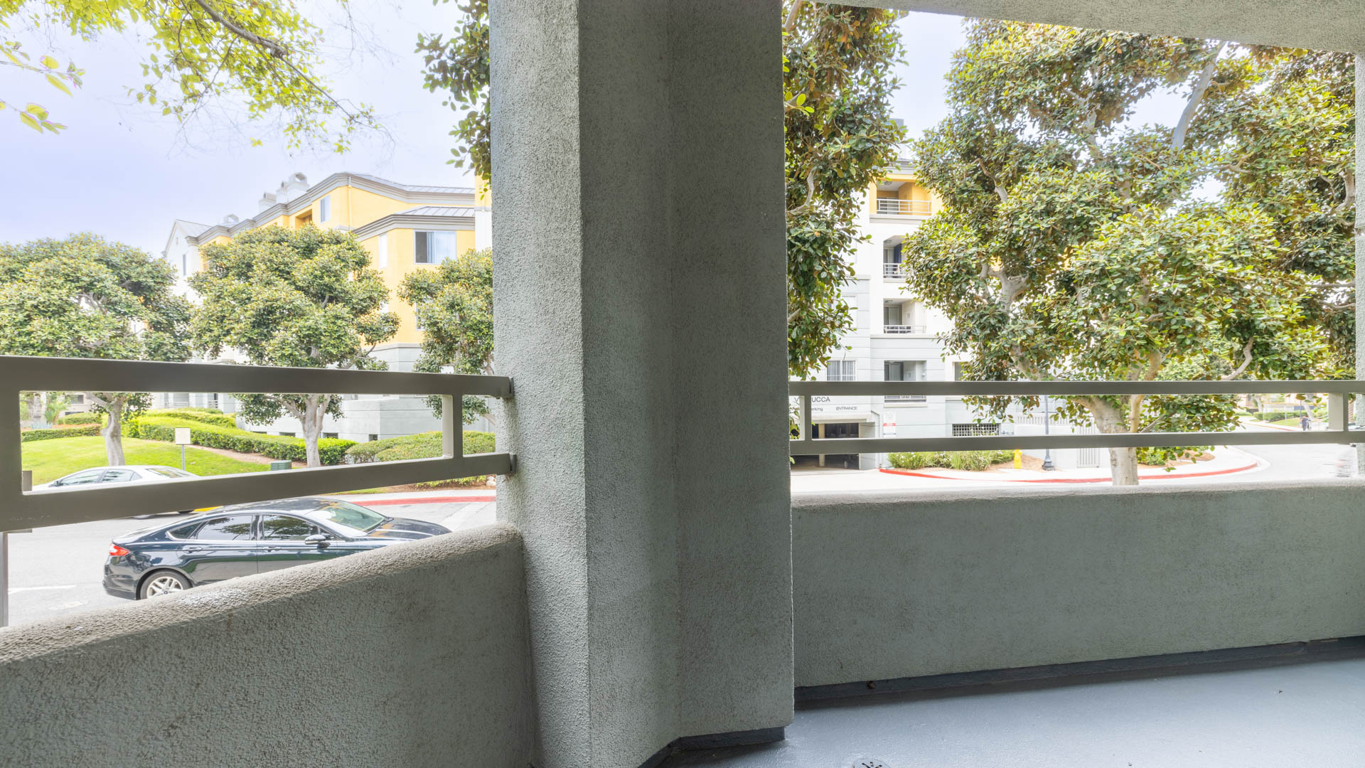 Toscana Apartments 12 of 36