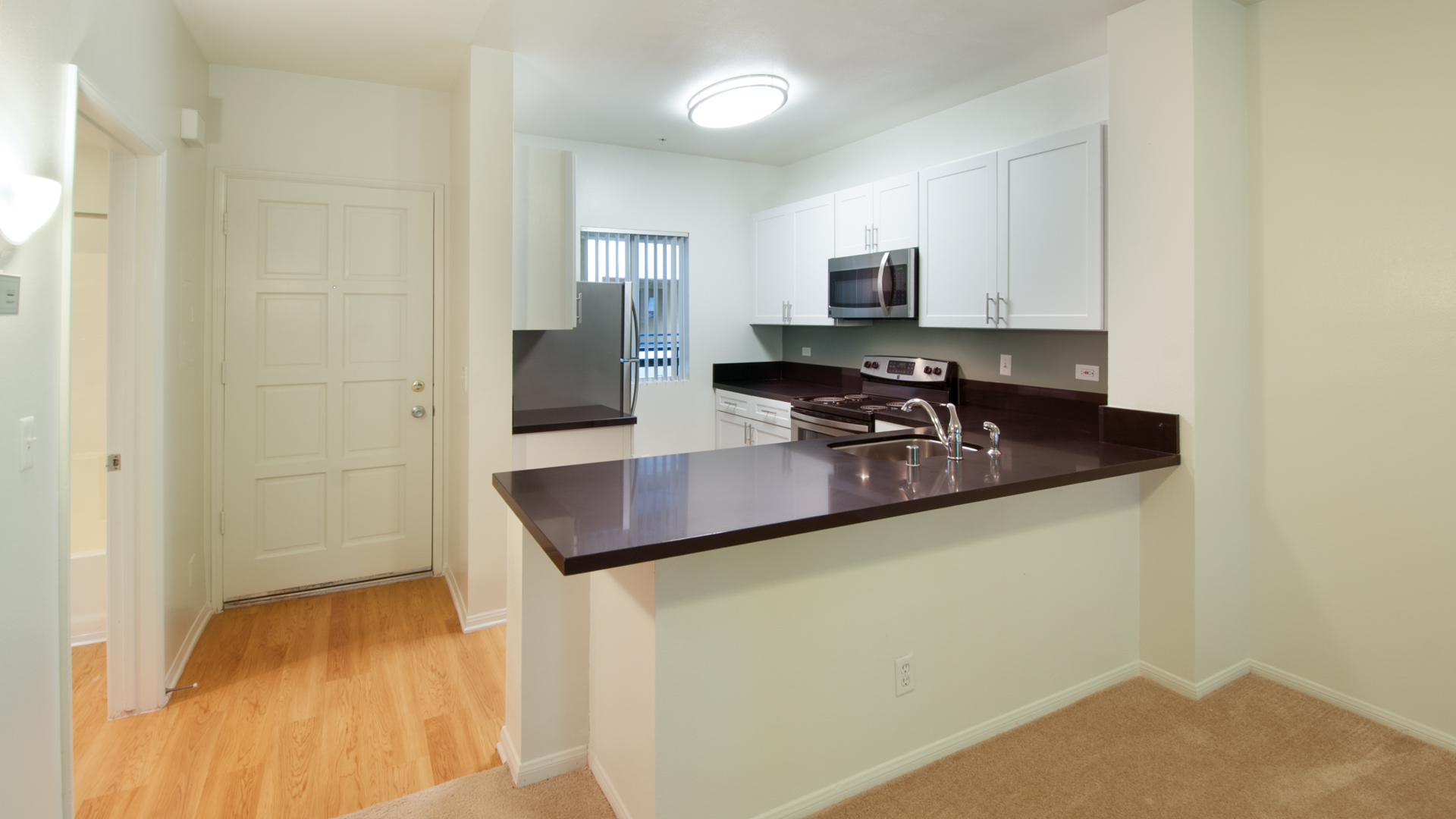 Toscana Apartments 3 of 4