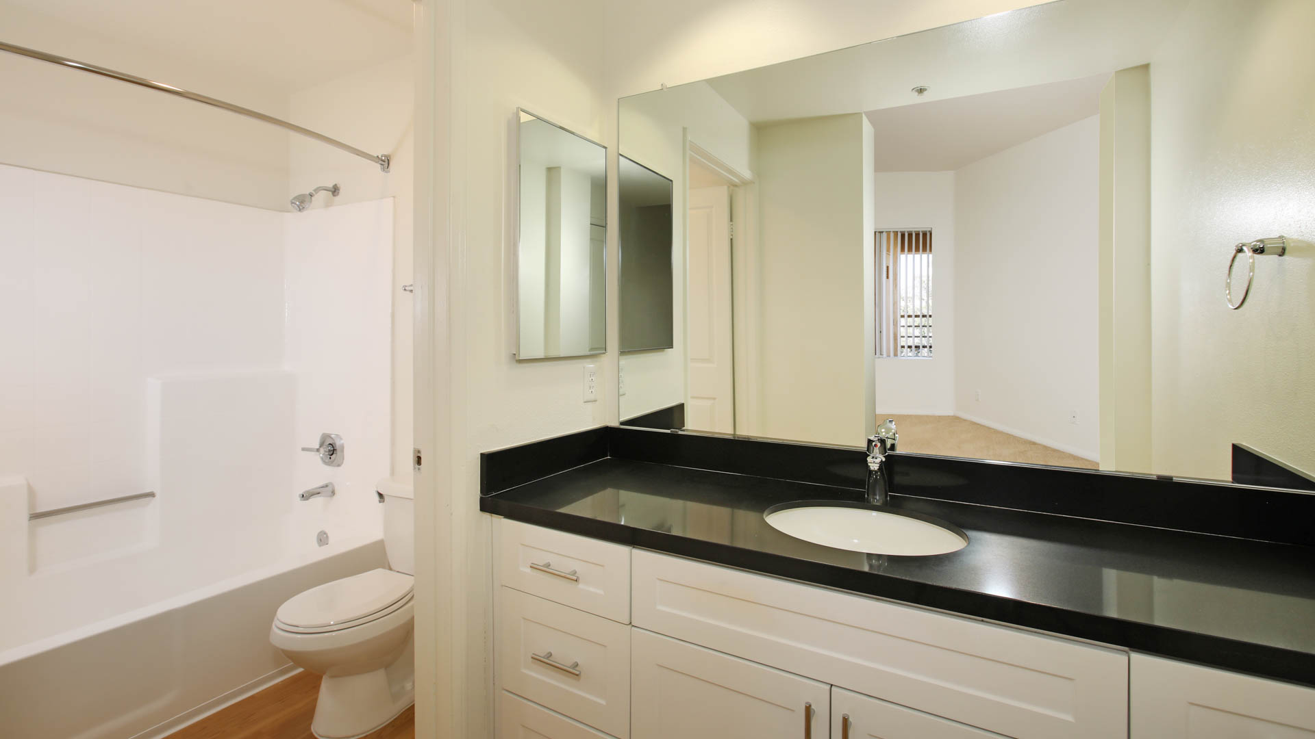 Toscana Apartments 9 of 11