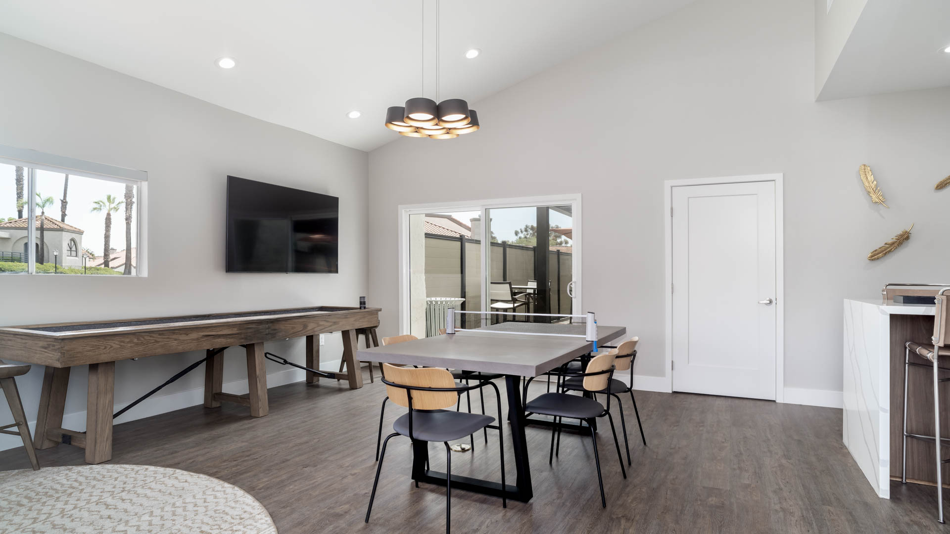 Lounge at Vista Del Lago Apartments (2 of 4)