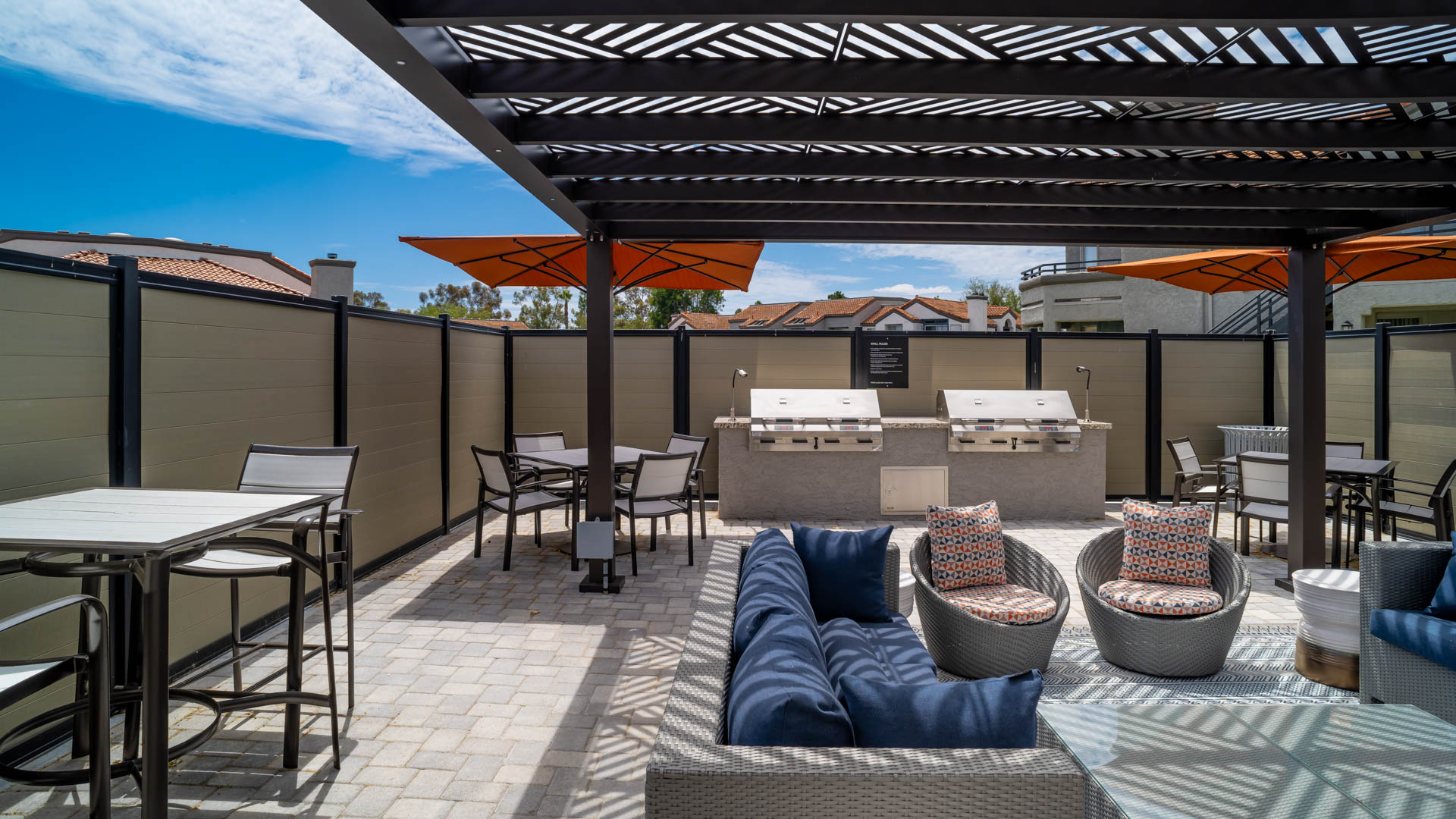 Grill area at Vista Del Lago Apartments (2 of 2)