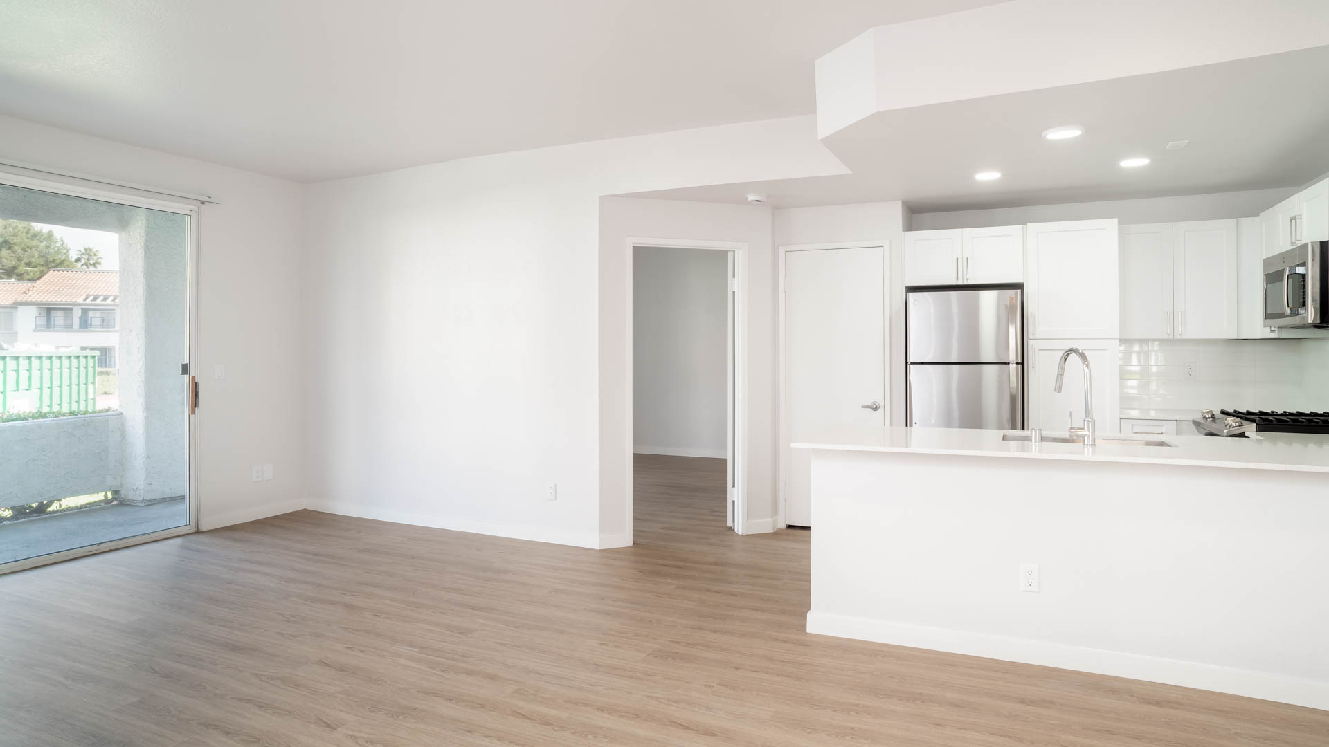 Vista Del Lago Apartments 10 of 12