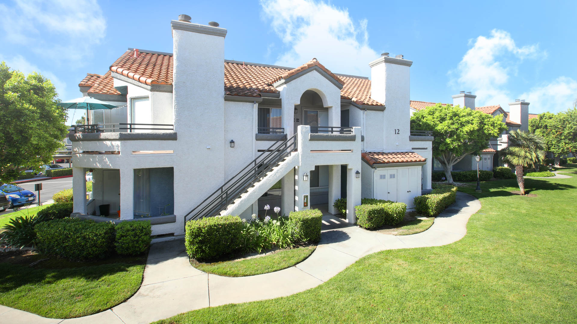 Vista Del Lago Apartments 2 of 12