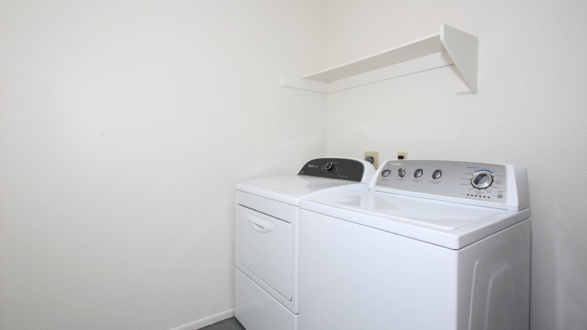 Laundry room at Windridge Apartments