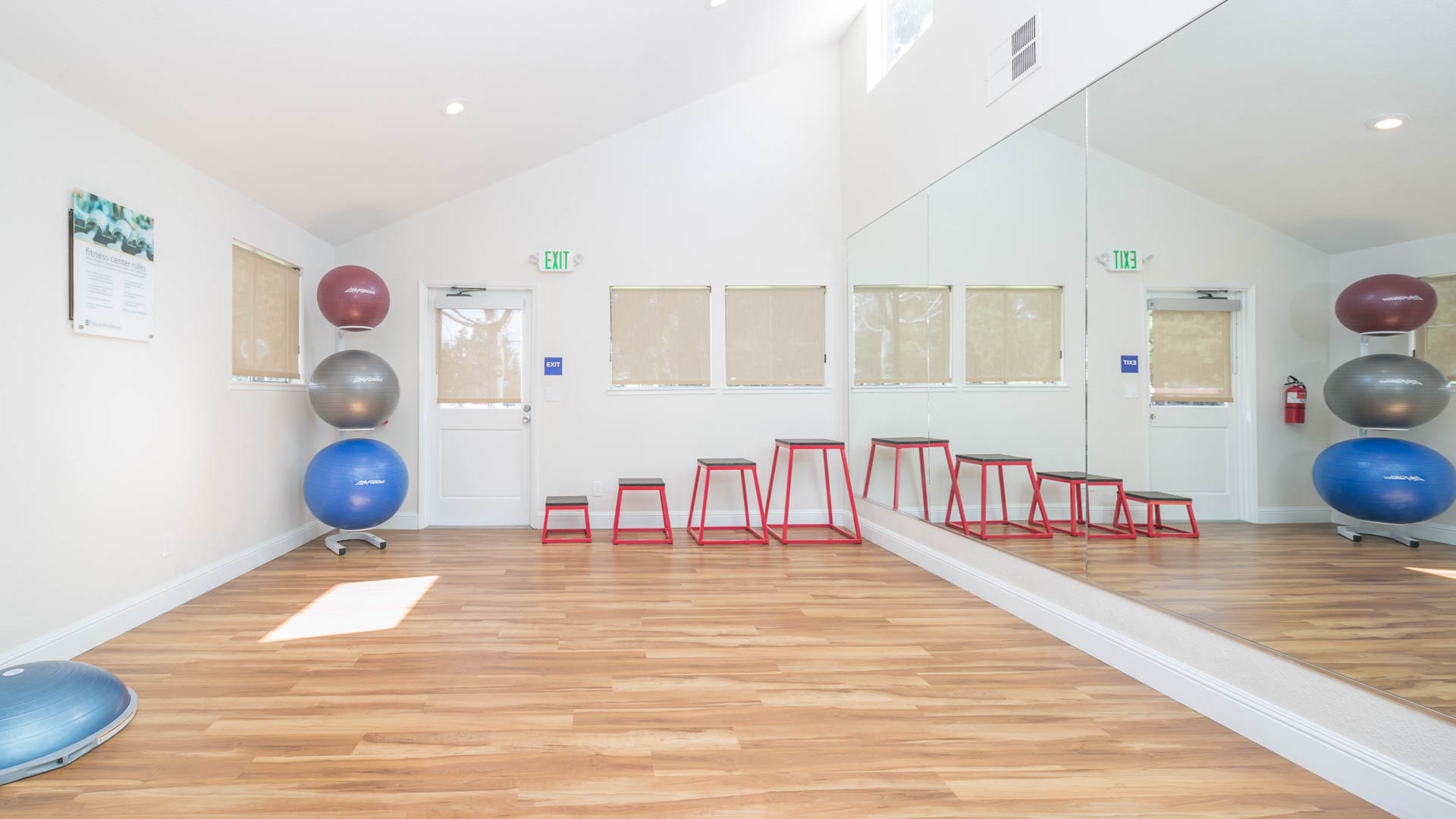 Gym at Woodleaf Apartments (3 of 3)