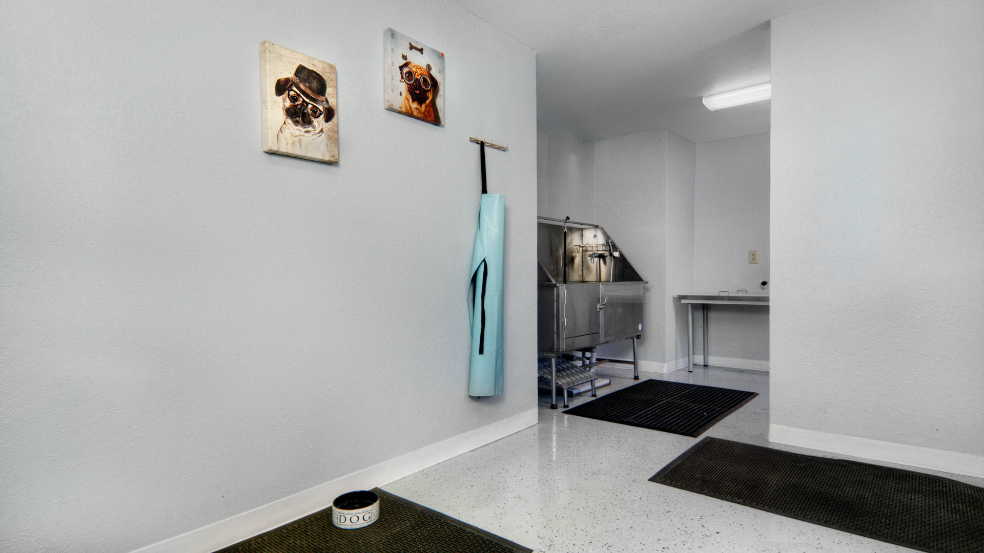 Pet wash at Woodleaf Apartments