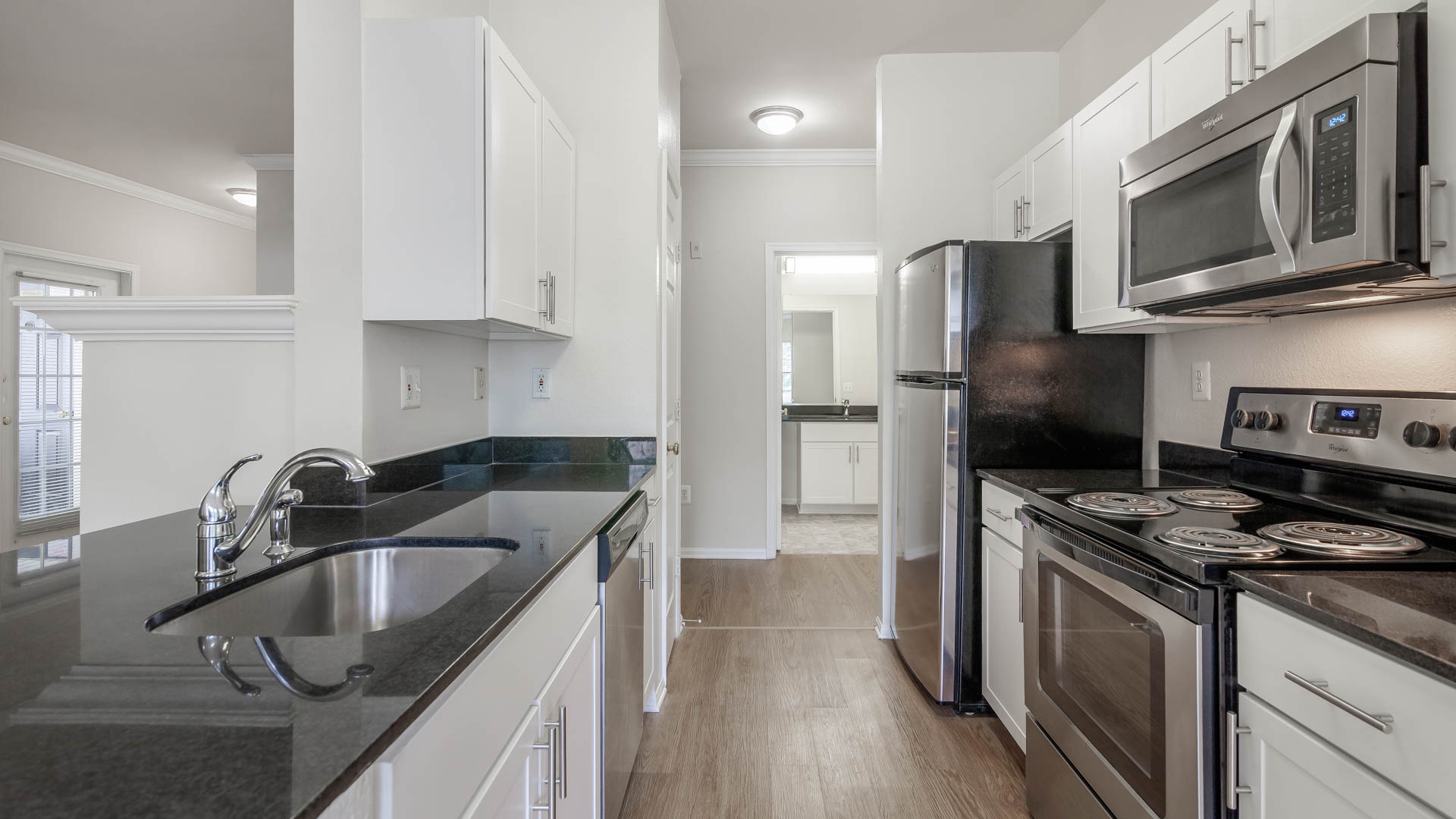 The Reserve at Fairfax Corner Apartments 11 of 12