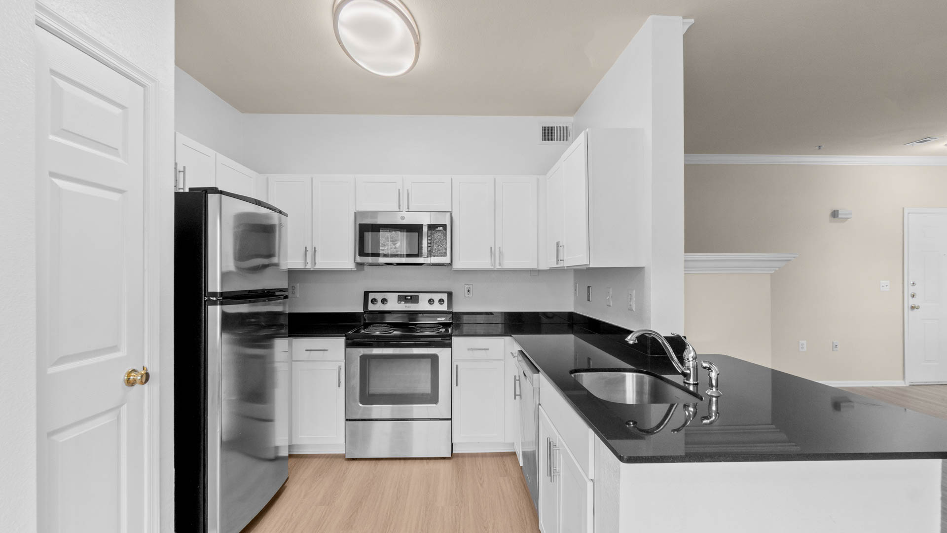 The Reserve at Fairfax Corner Apartments 10 of 12