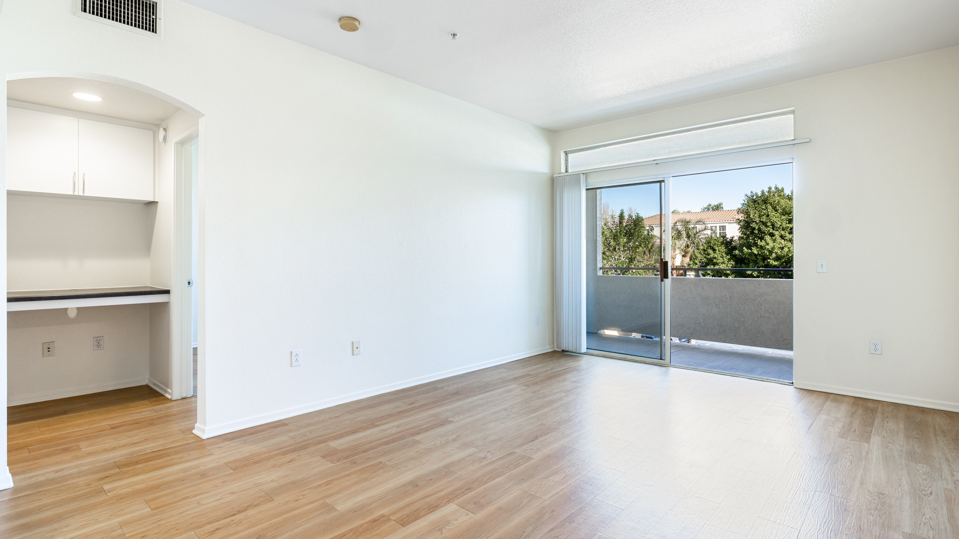 Centre Club Apartments 2 of 6