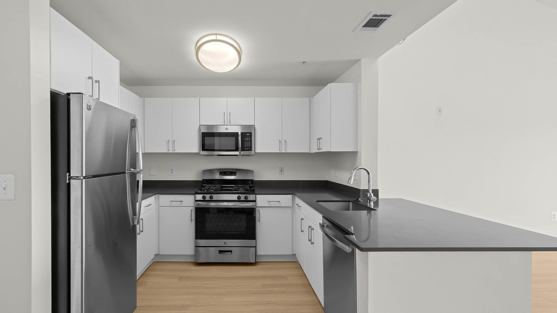 The Reserve at Eisenhower Apartments 11 of 12