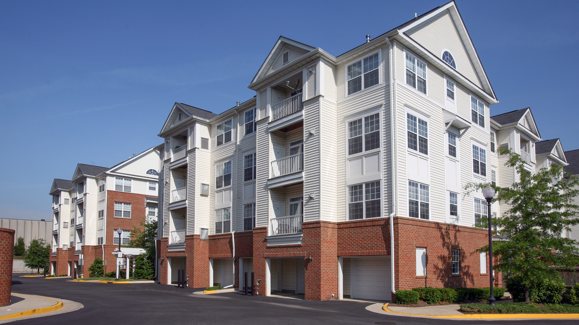The Reserve at Eisenhower Apartments 2 of 12