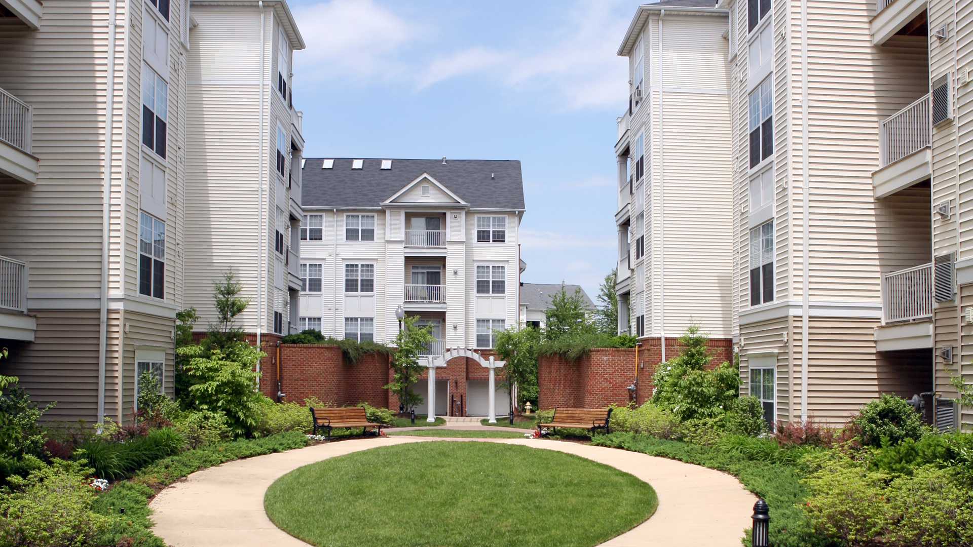 The Reserve at Eisenhower Apartments 5 of 12